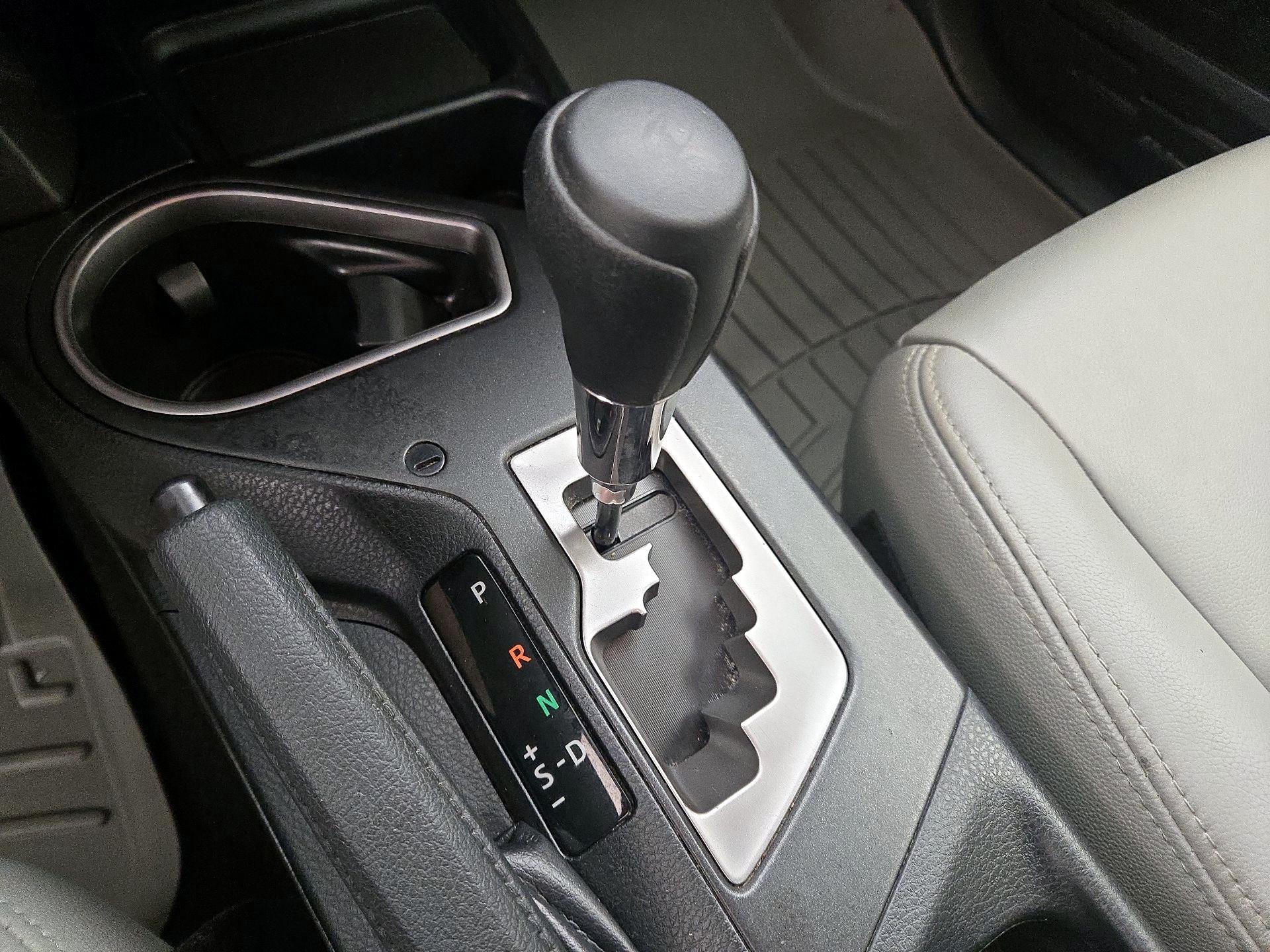 Thumbnail: 2018 Toyota RAV4 - 17