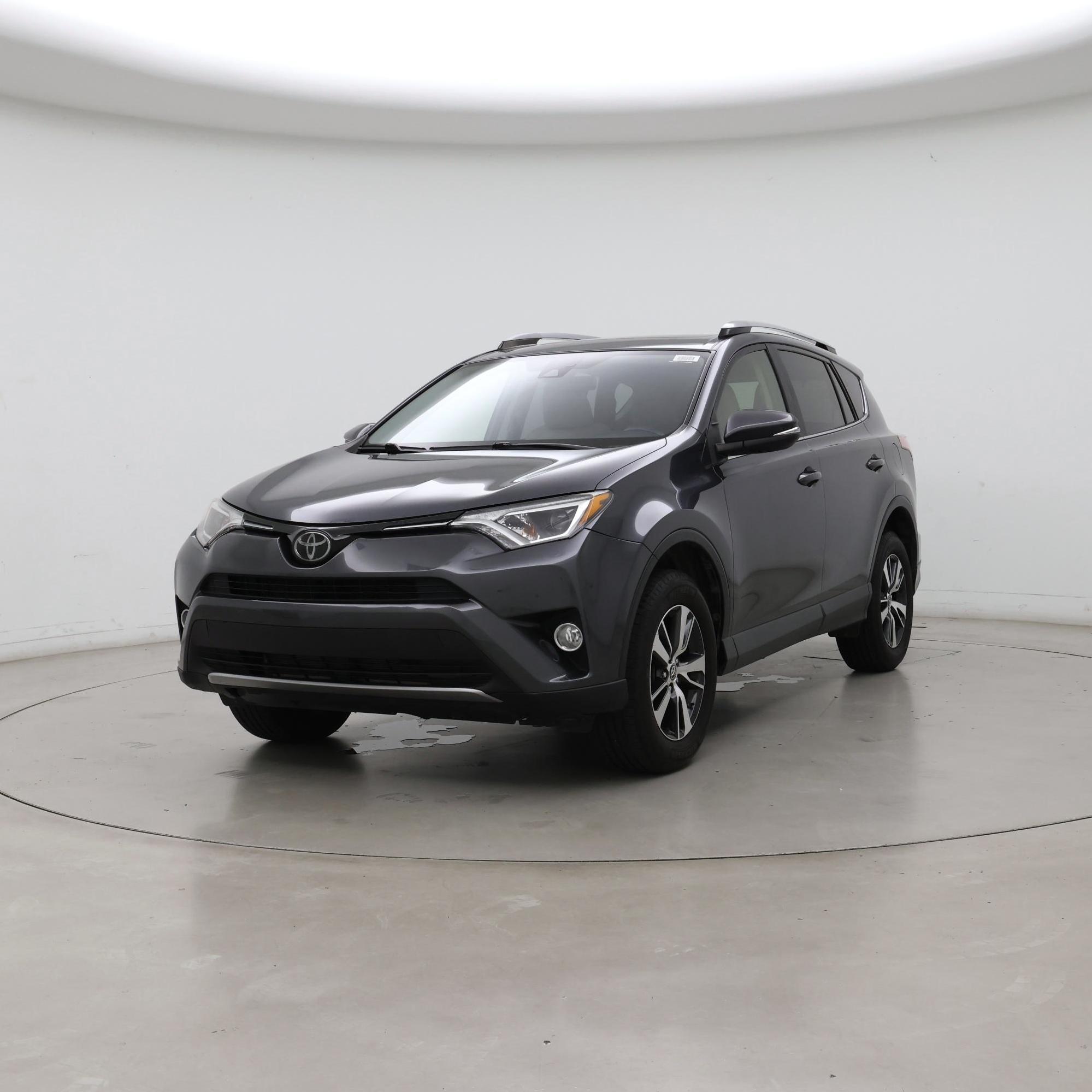 Thumbnail: 2018 Toyota RAV4 - 4