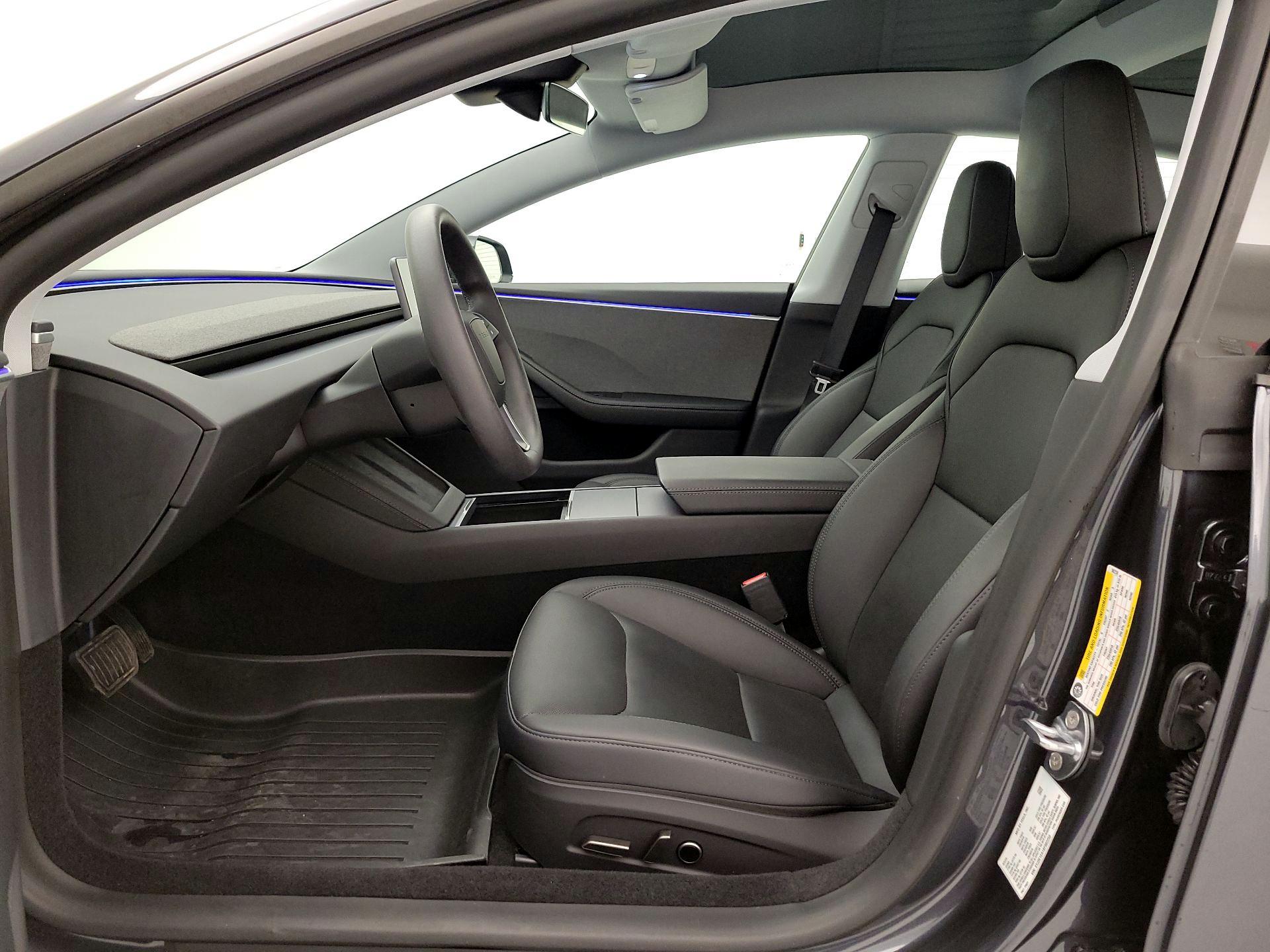 Thumbnail: 2025 Tesla Model 3 - 11