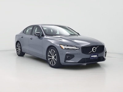 2022 Volvo S60 B5 Momentum