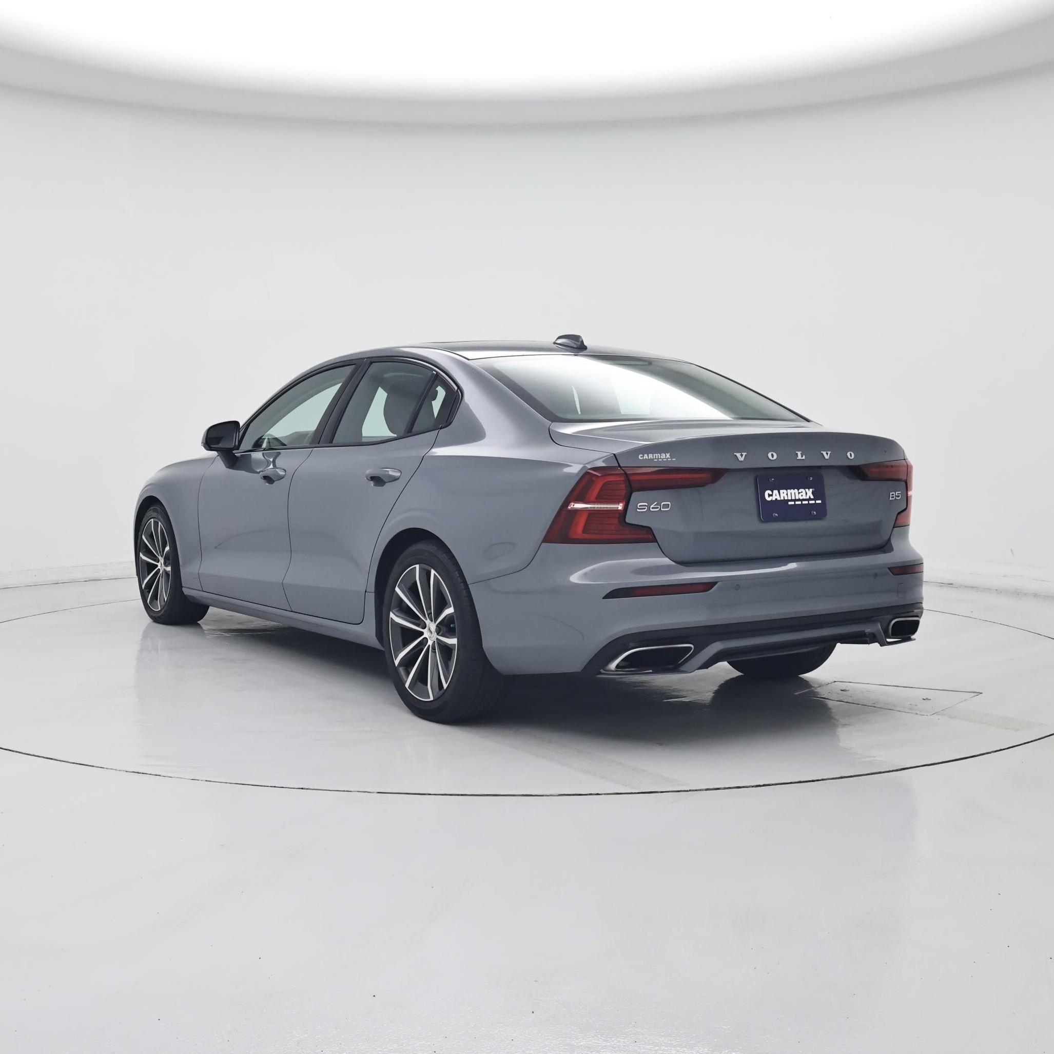 Thumbnail: 2022 Volvo S60 - 2