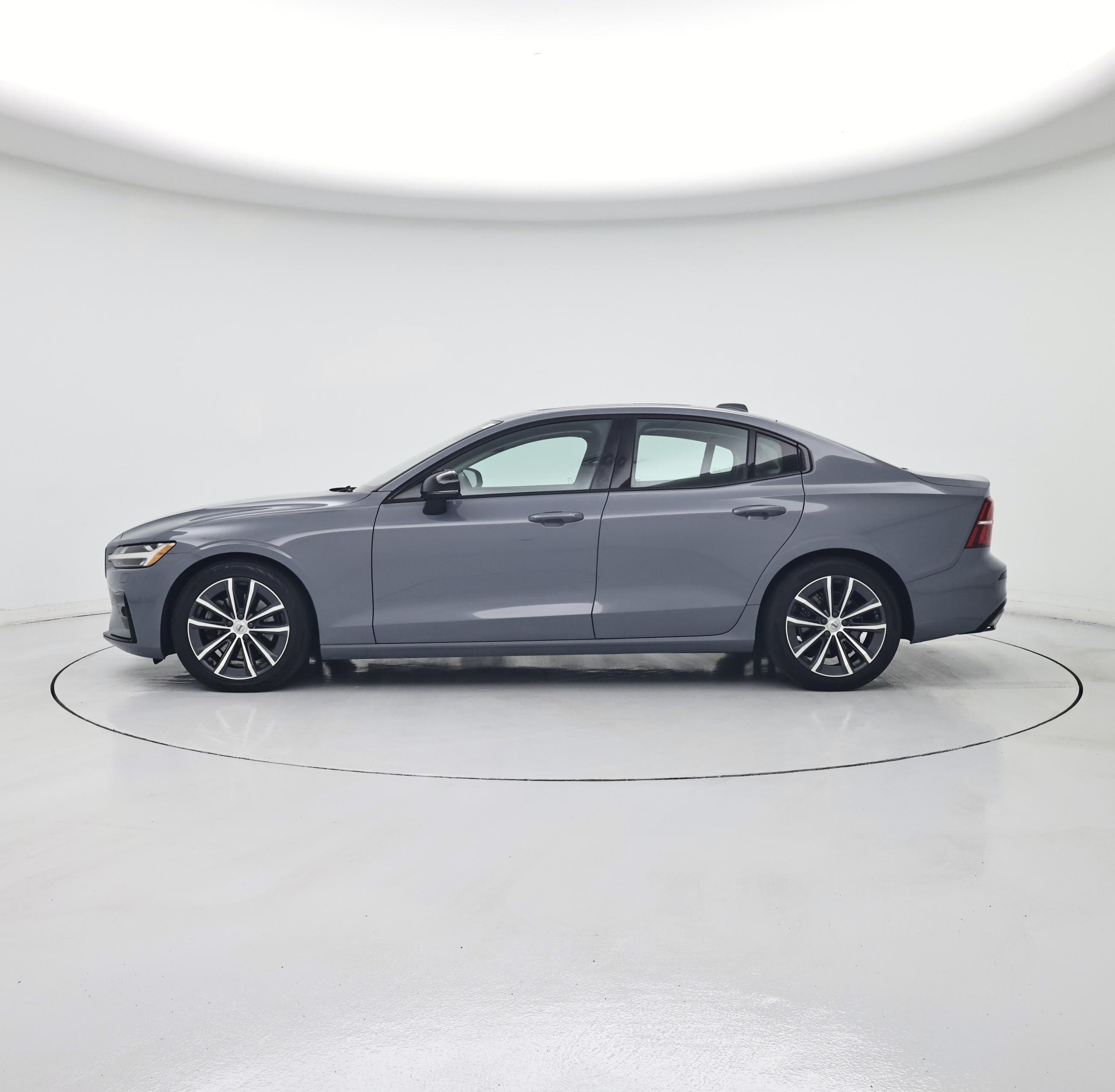 Thumbnail: 2022 Volvo S60 - 3