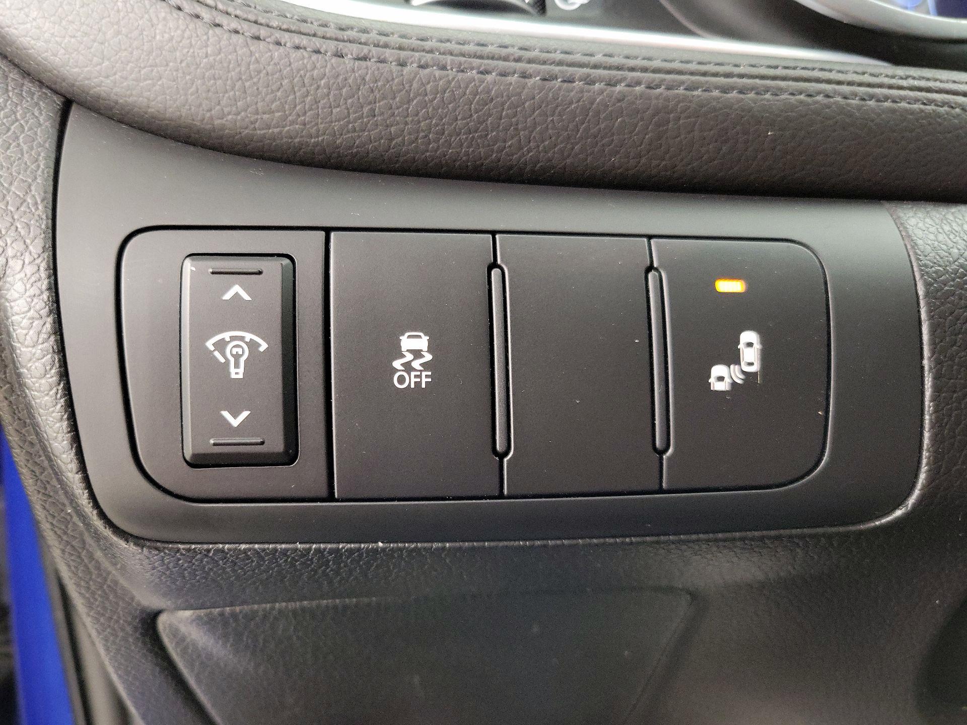 Thumbnail: 2015 Kia Optima - 13