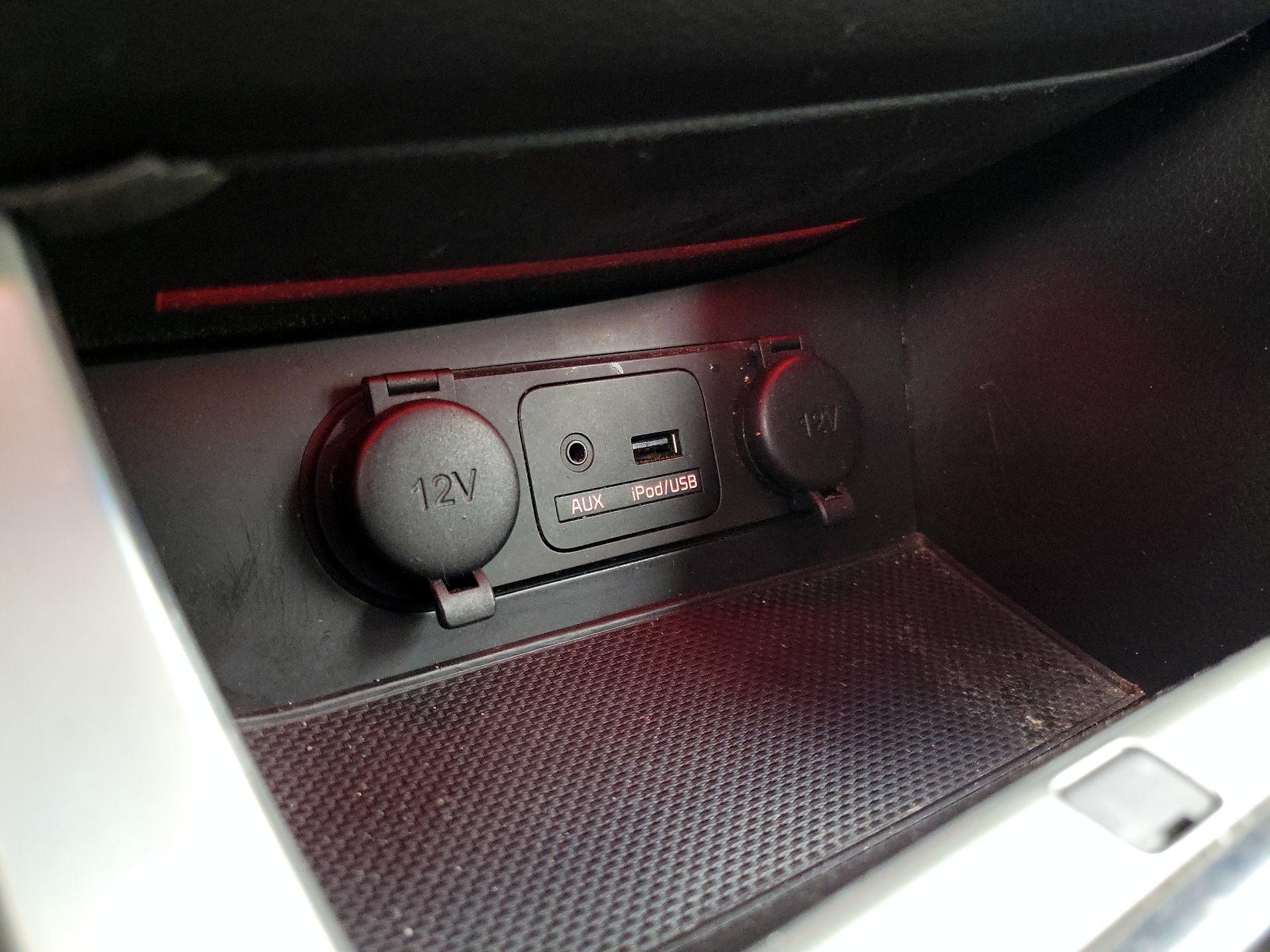 Thumbnail: 2015 Kia Optima - 19