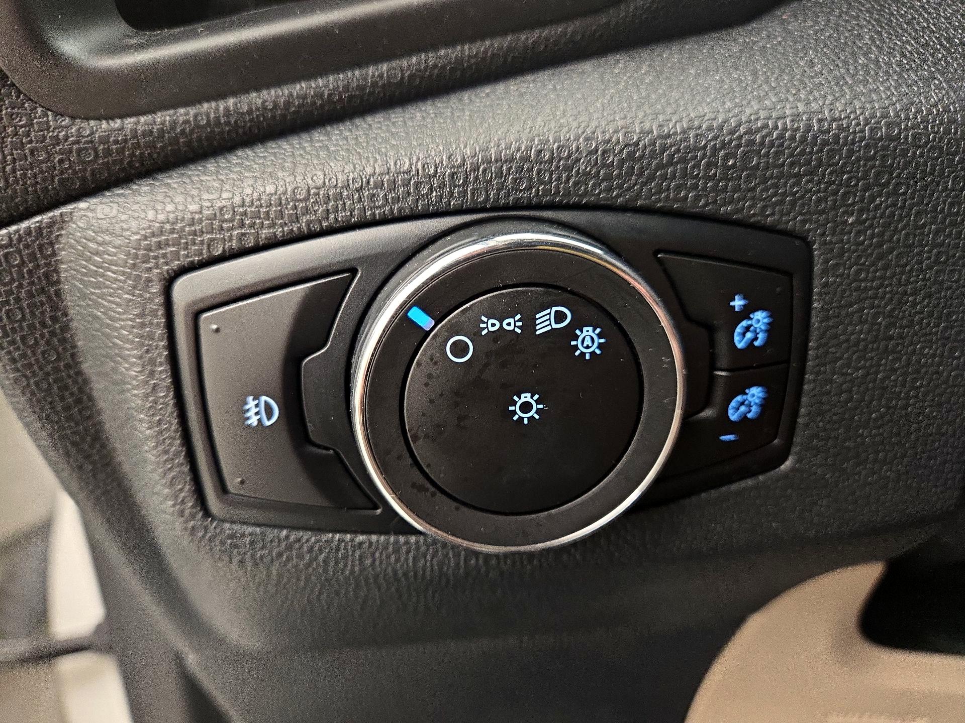 Thumbnail: 2018 Ford EcoSport - 13