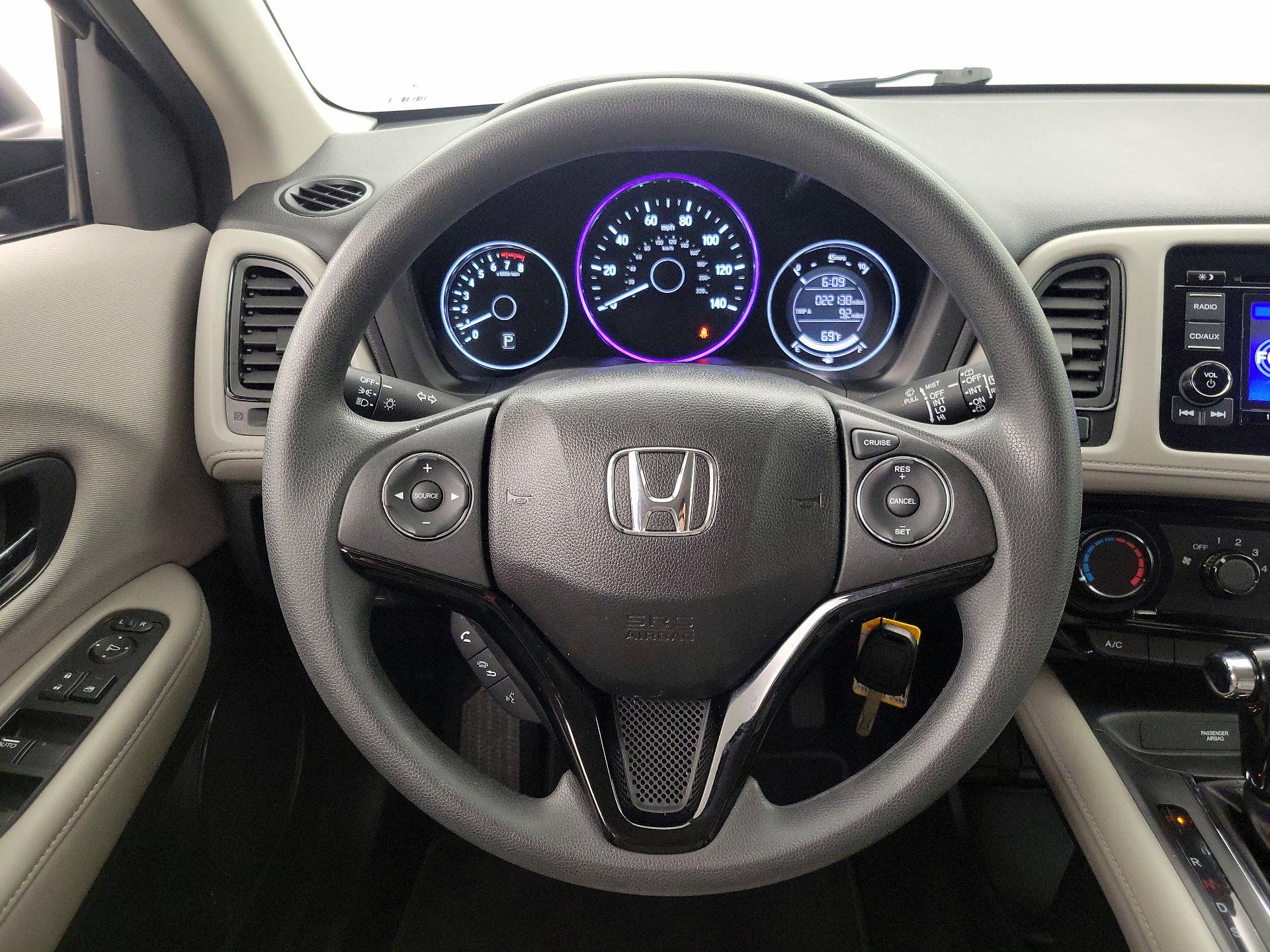 Thumbnail: 2017 Honda HR-V - 10