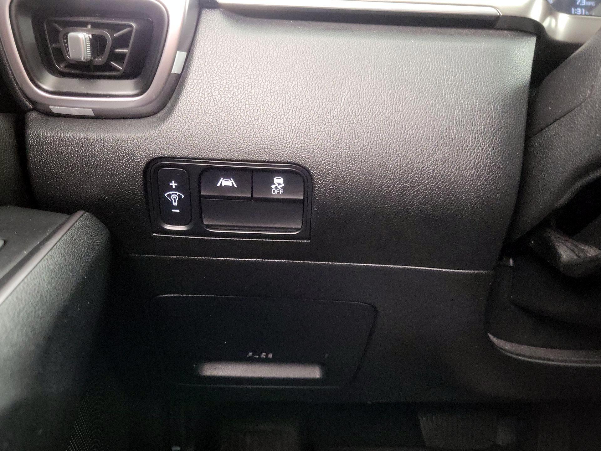 Thumbnail: 2022 Kia Sorento - 13