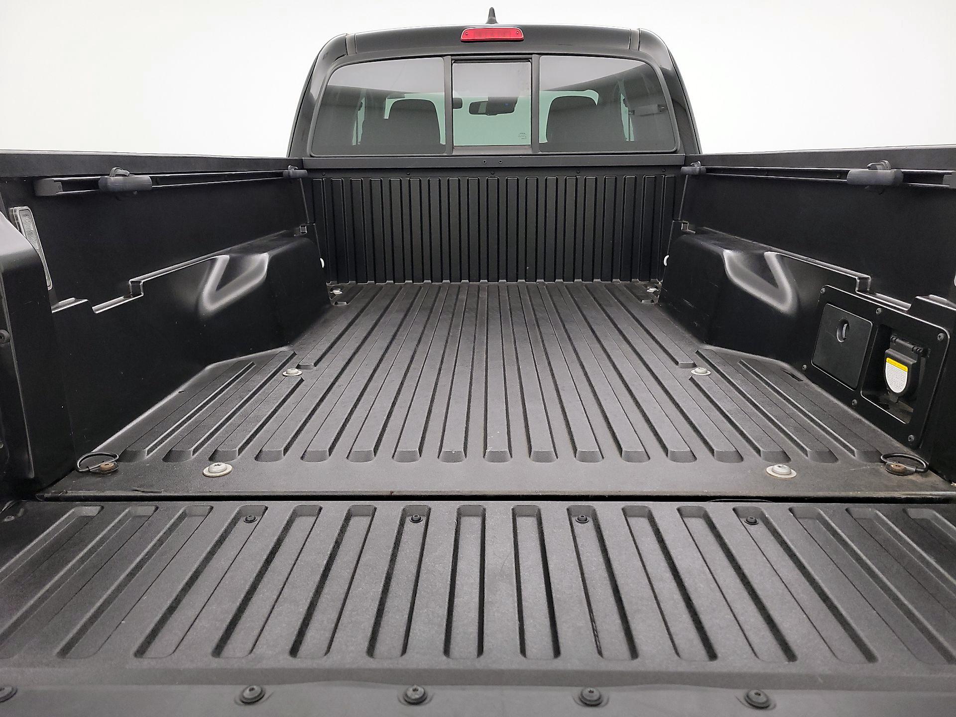 Thumbnail: 2023 Toyota Tacoma - 20