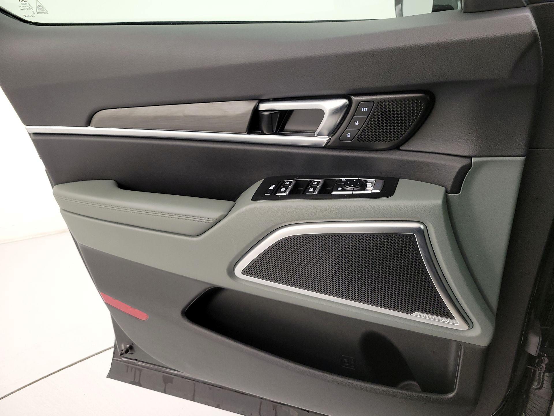 Thumbnail: 2023 Kia Telluride - 12