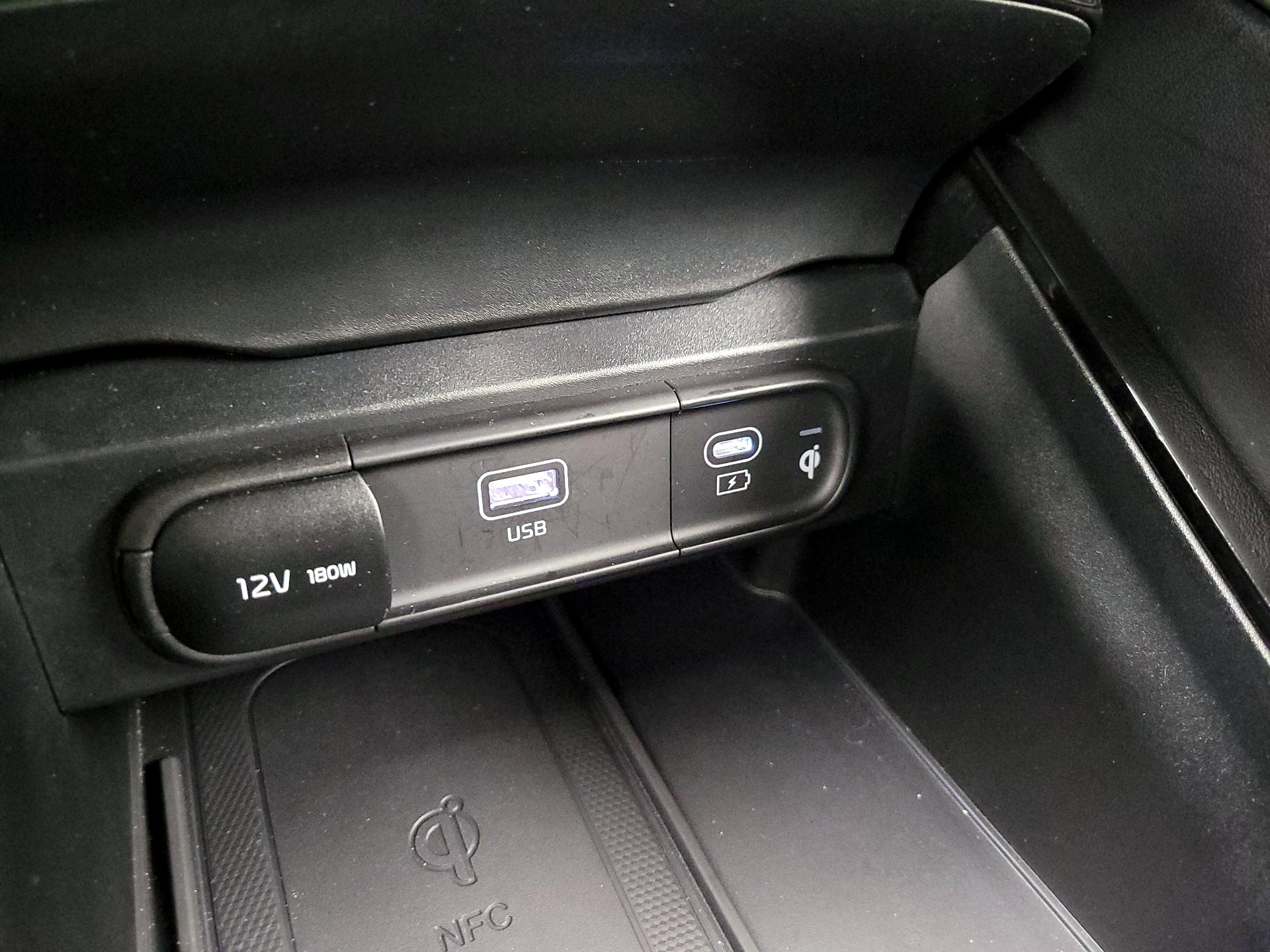 Thumbnail: 2023 Kia Telluride - 19