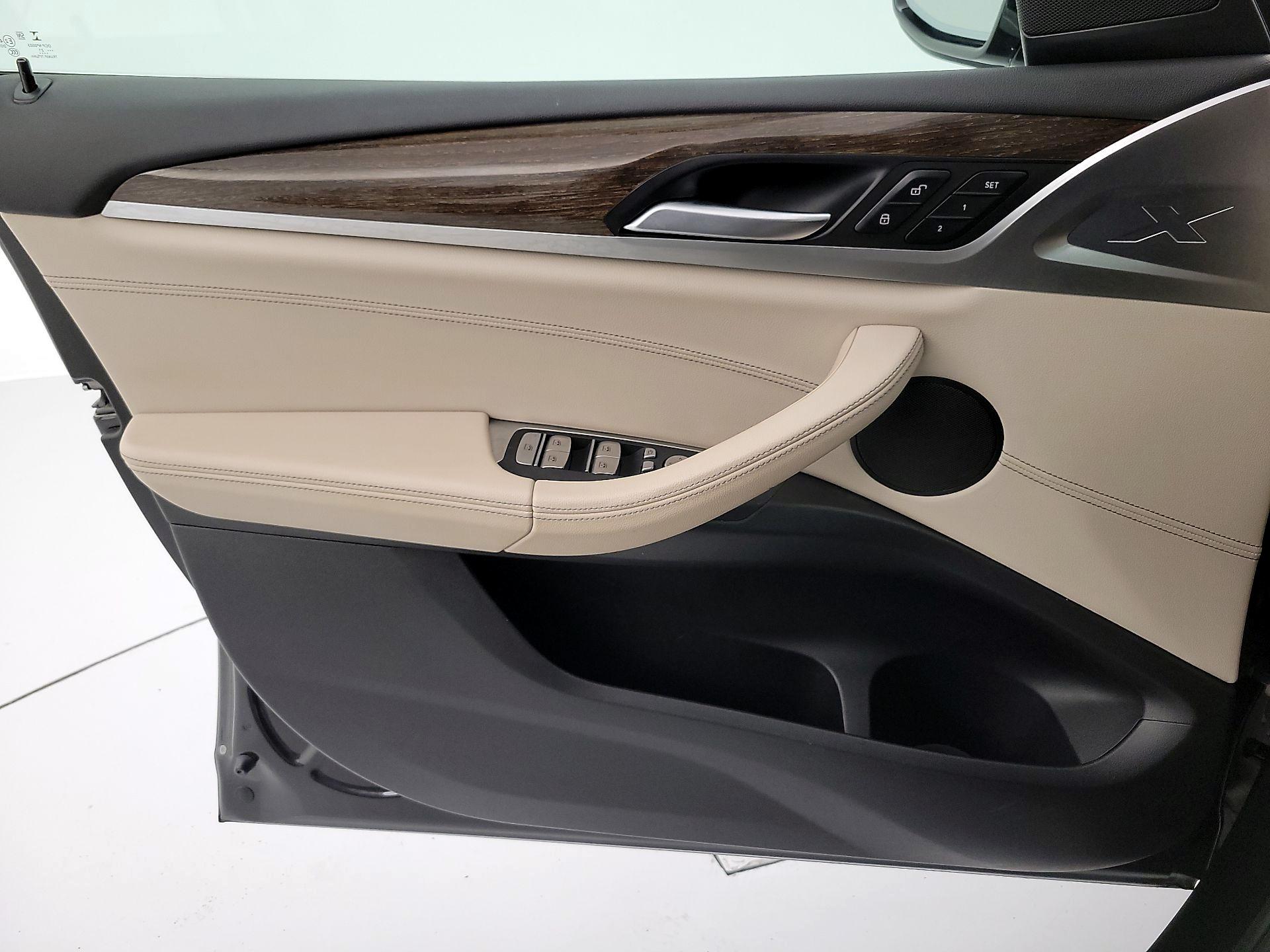 Thumbnail: 2021 BMW X3 - 12