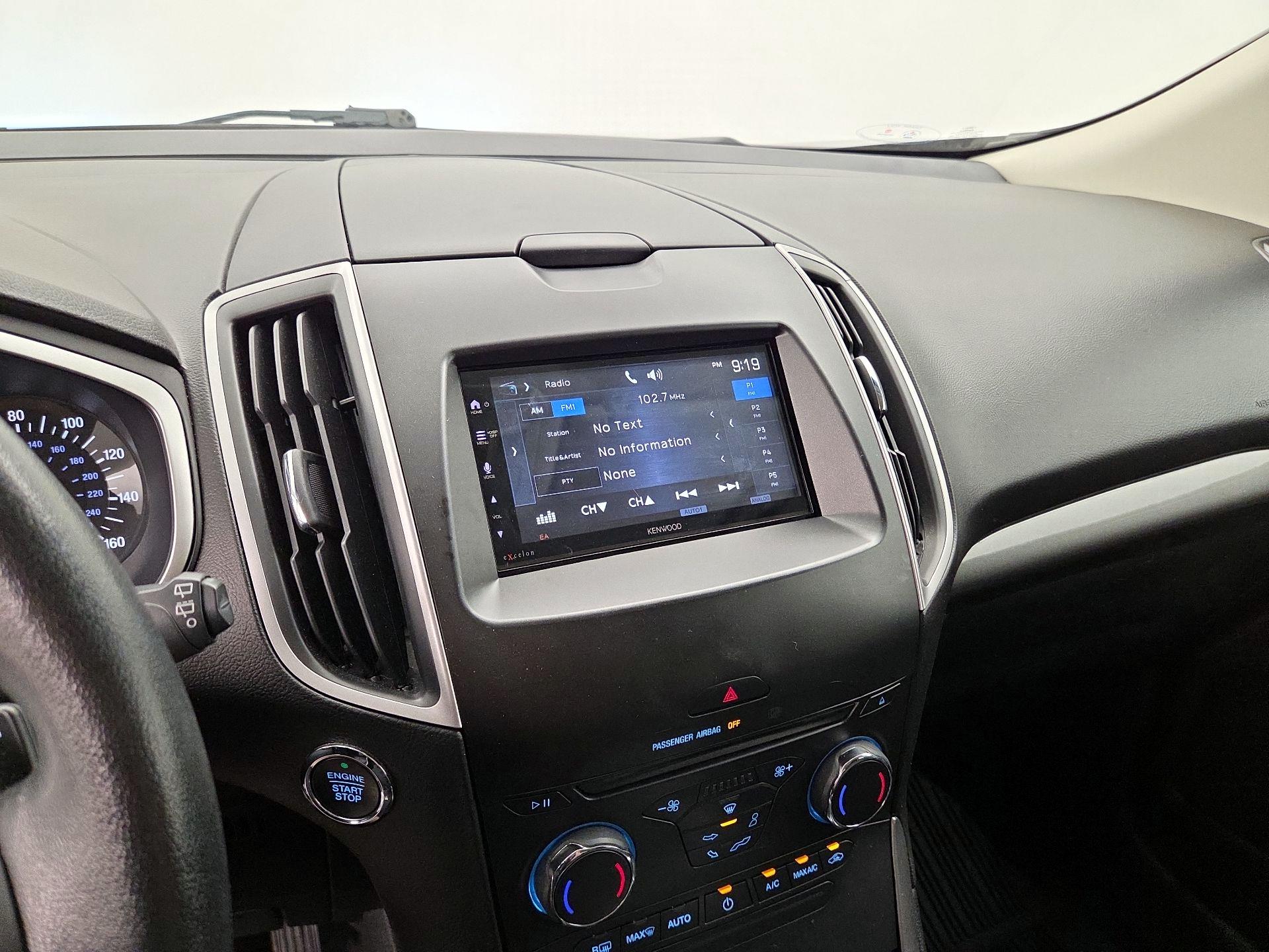 Thumbnail: 2017 Ford Edge - 15