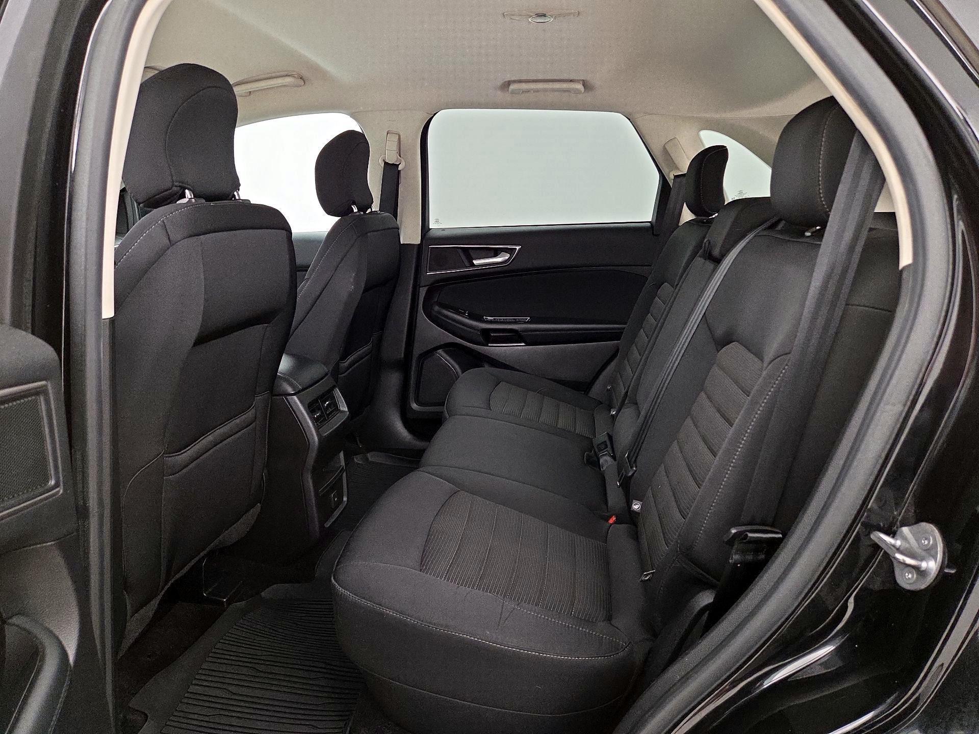 Thumbnail: 2017 Ford Edge - 19