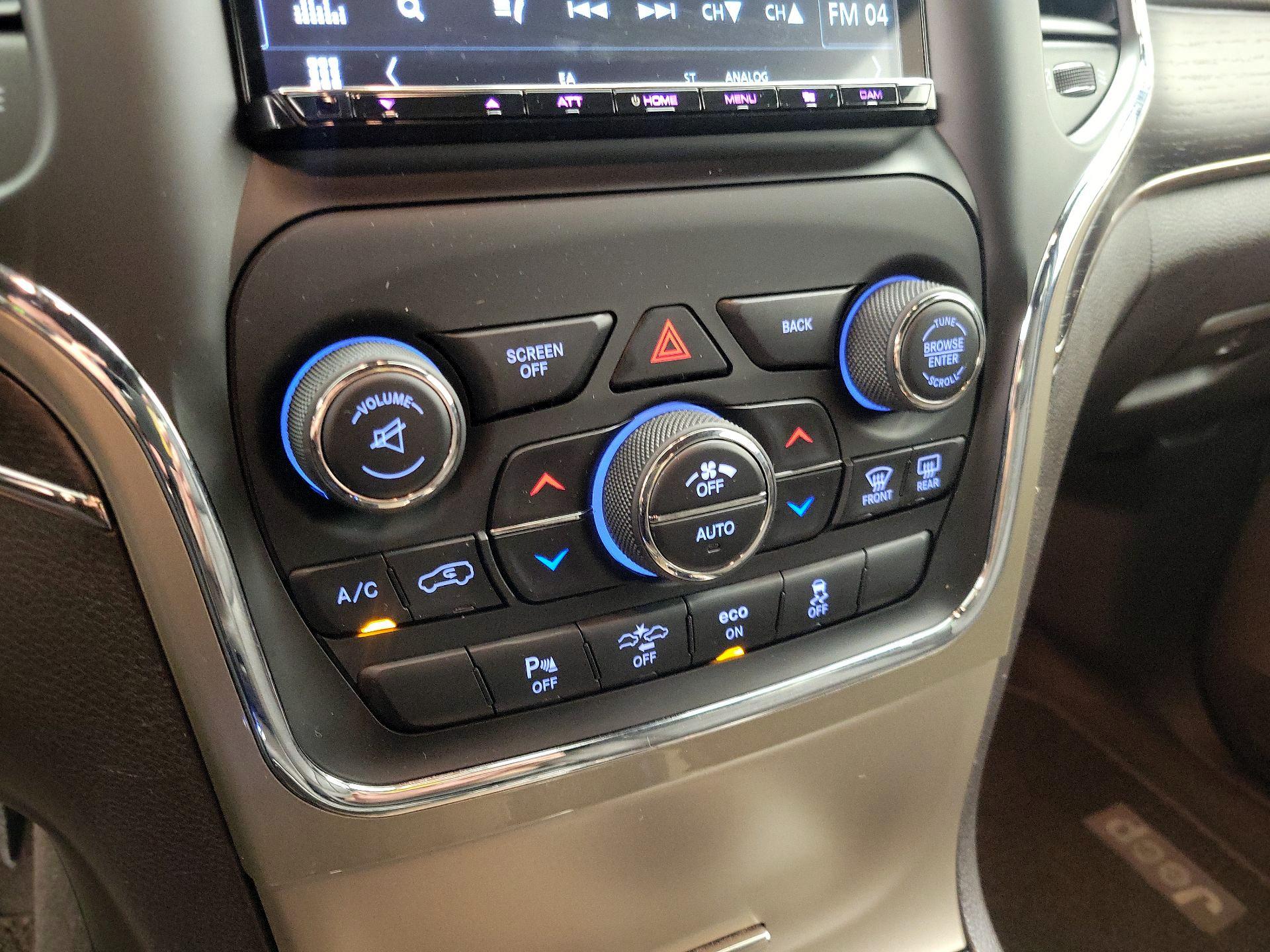 Thumbnail: 2014 Jeep Grand Cherokee - 16