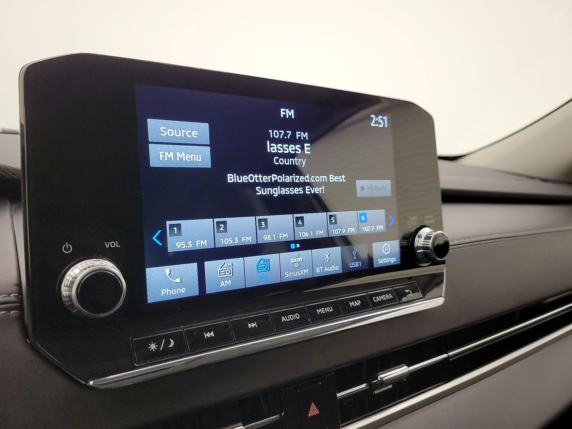 Thumbnail: 2023 Mitsubishi Outlander - 16