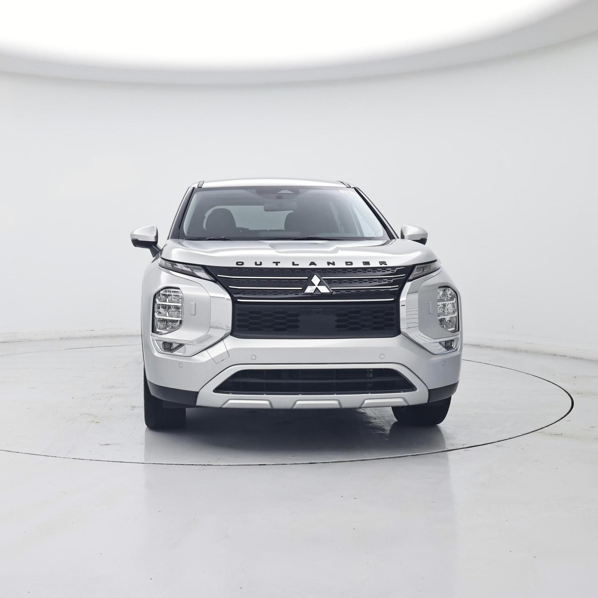 Thumbnail: 2023 Mitsubishi Outlander - 5