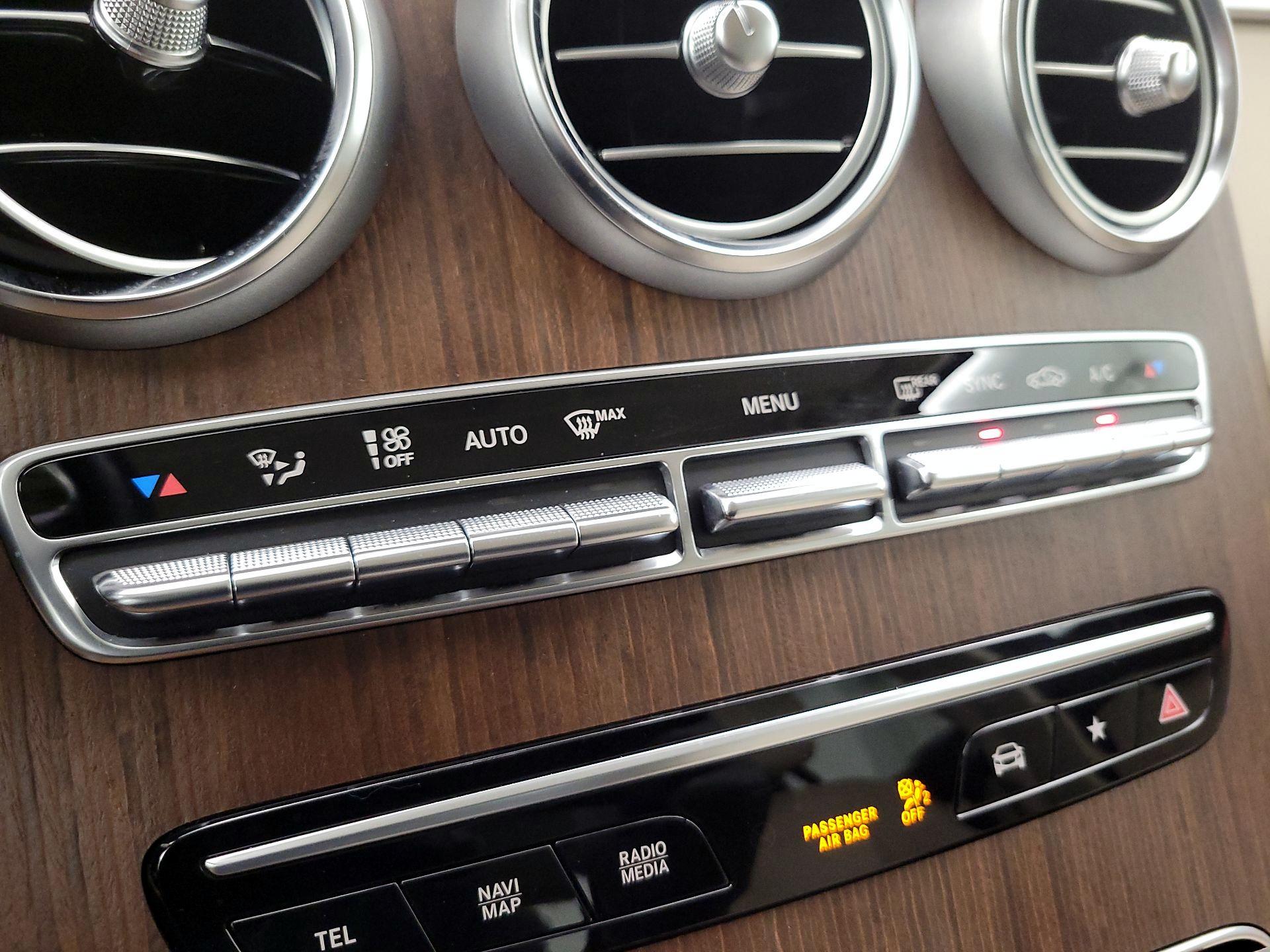 Thumbnail: 2022 Mercedes-Benz GLC - 16