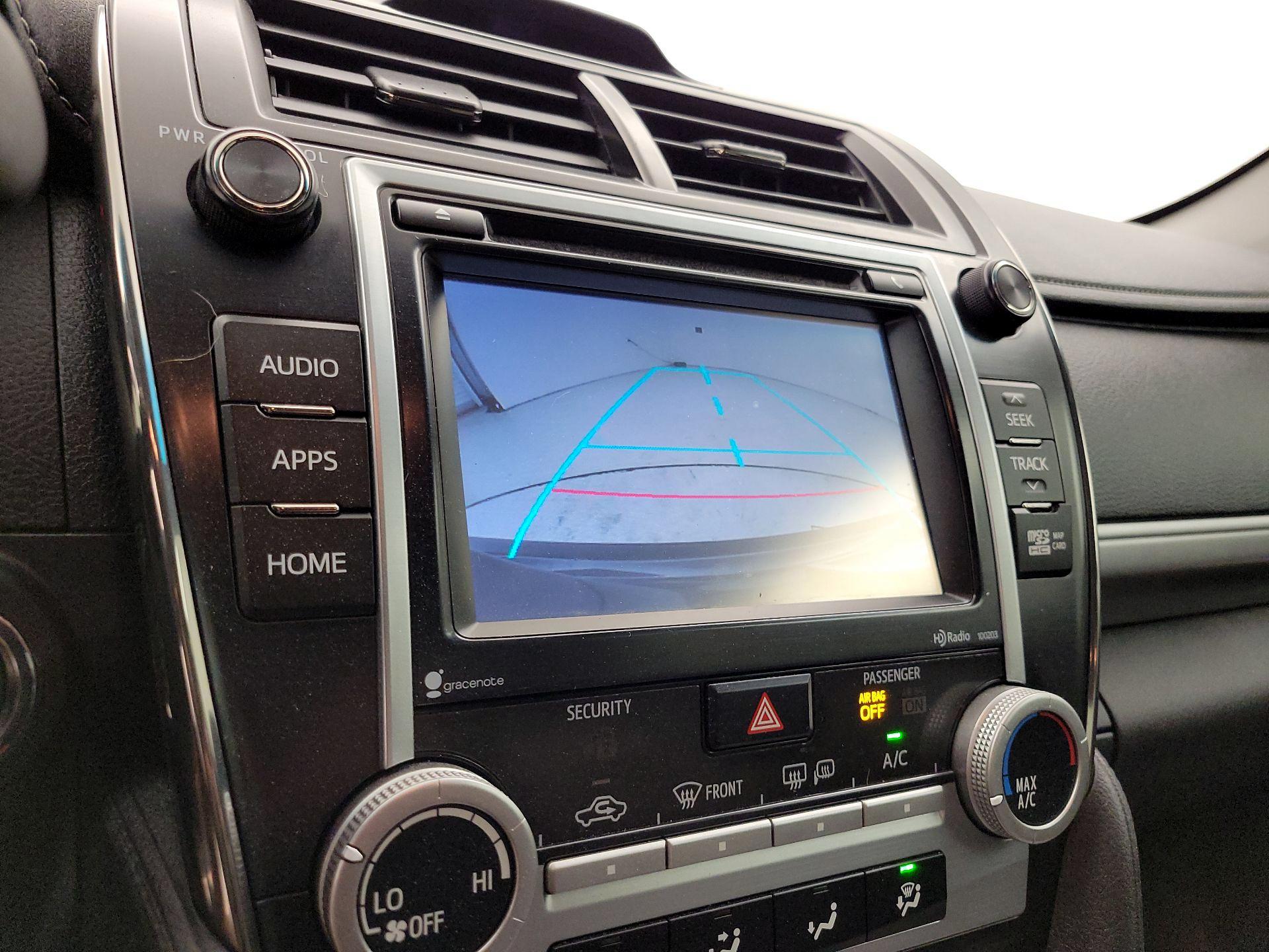 Thumbnail: 2014 Toyota Camry - 15