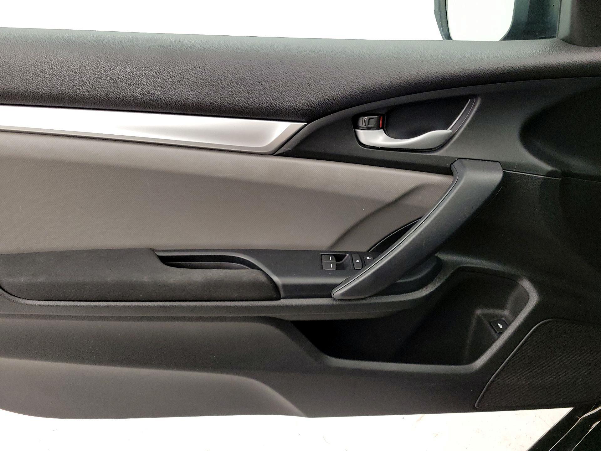 Thumbnail: 2017 Honda Civic - 12