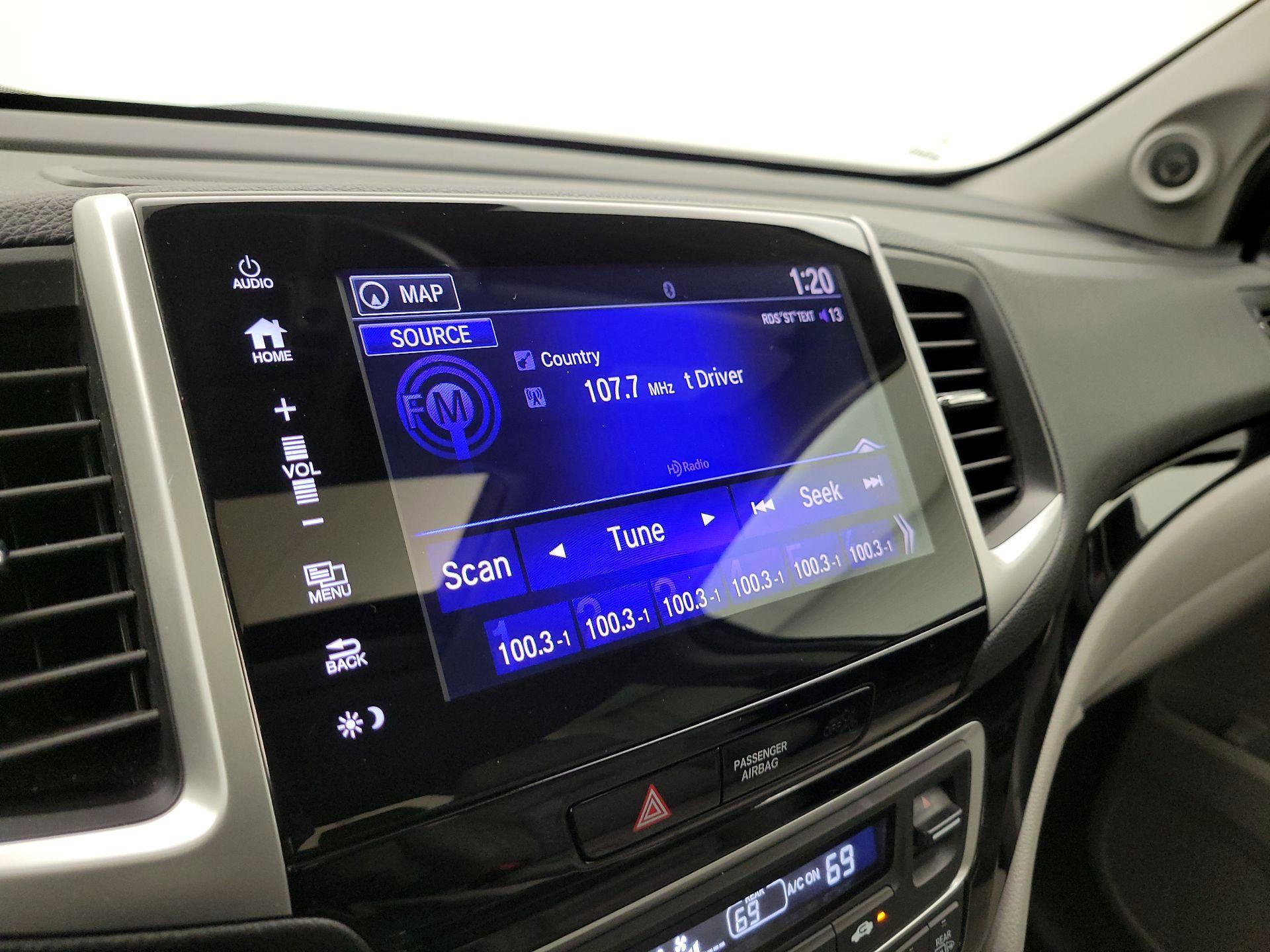 Thumbnail: 2019 Honda Ridgeline - 16