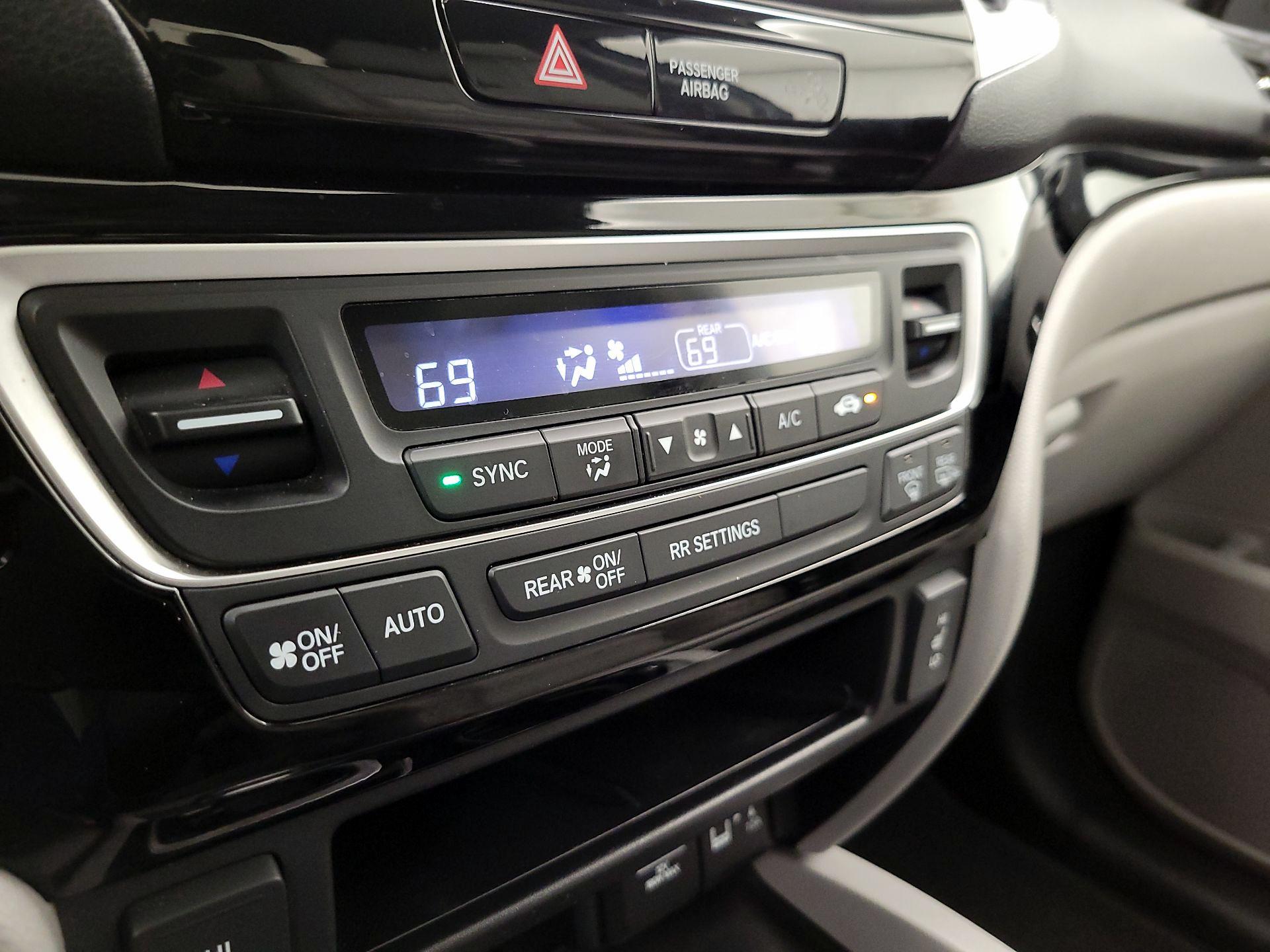 Thumbnail: 2019 Honda Ridgeline - 17