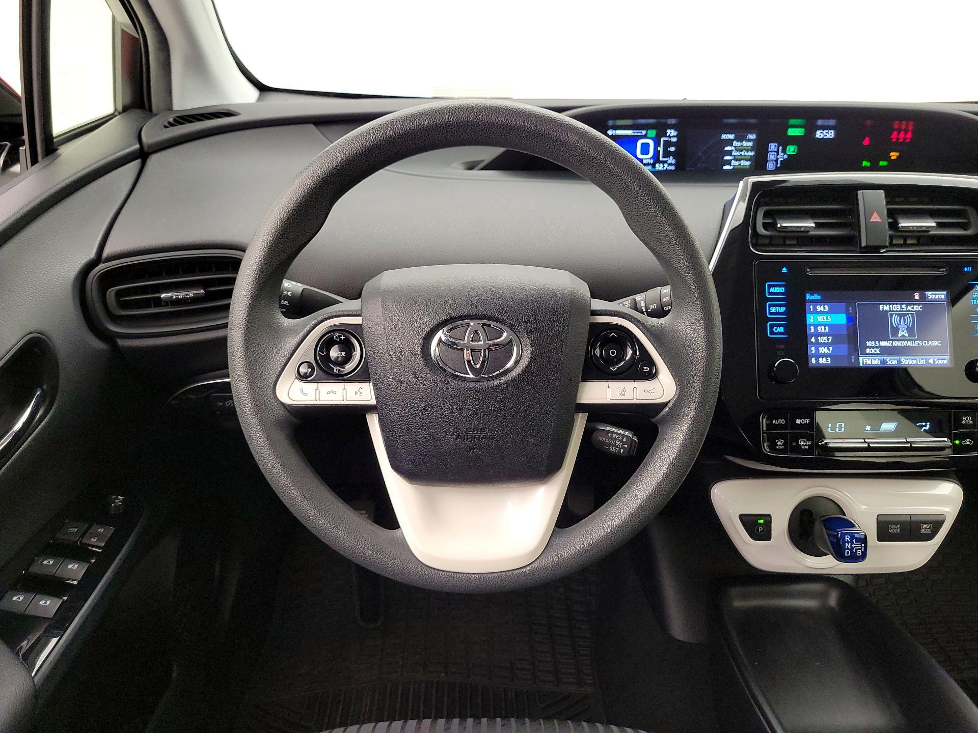 Thumbnail: 2018 Toyota Prius - 10