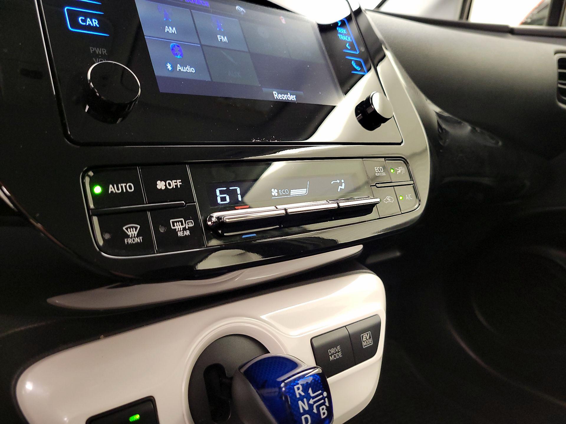 Thumbnail: 2018 Toyota Prius - 16