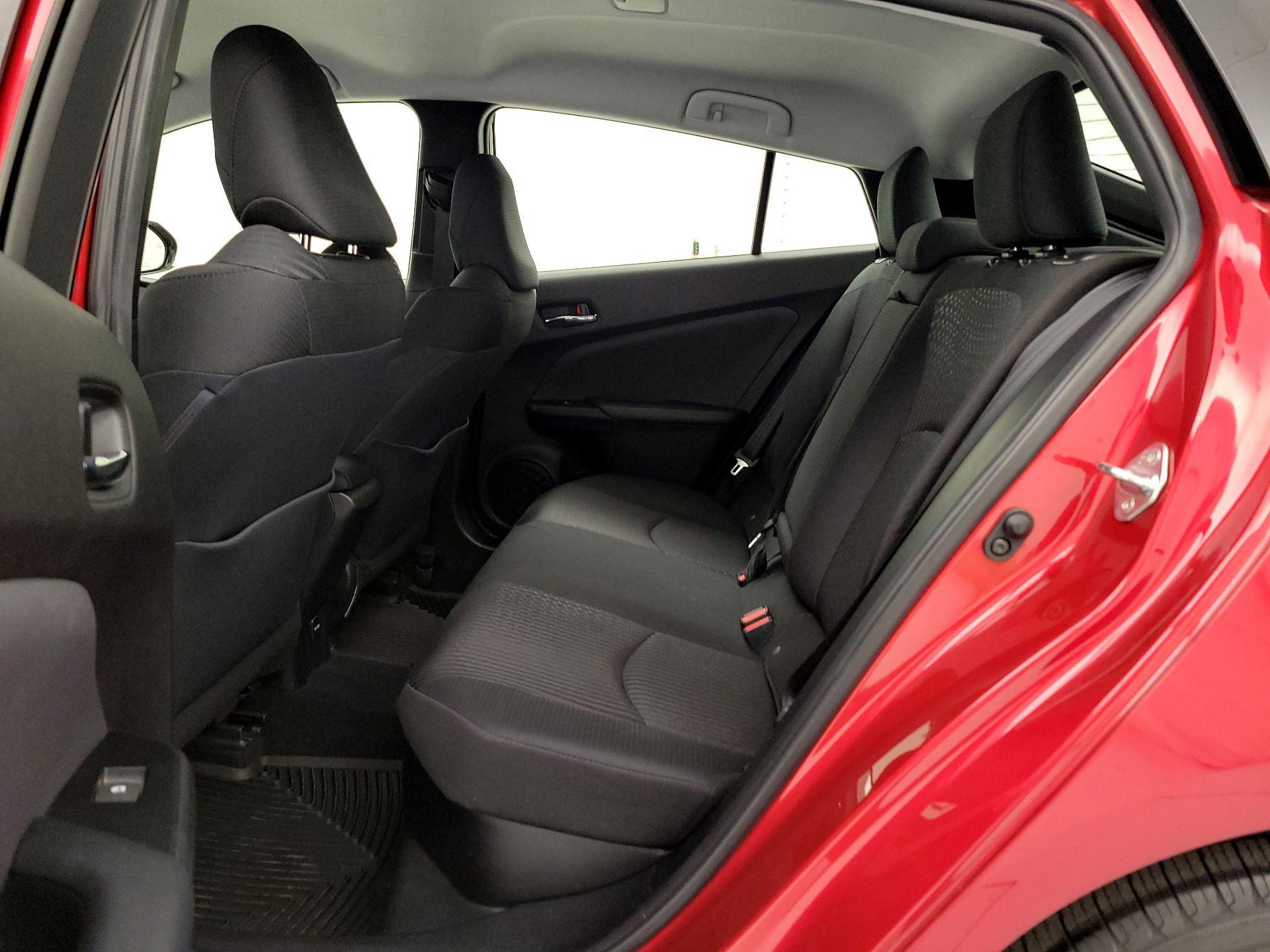 Thumbnail: 2018 Toyota Prius - 19