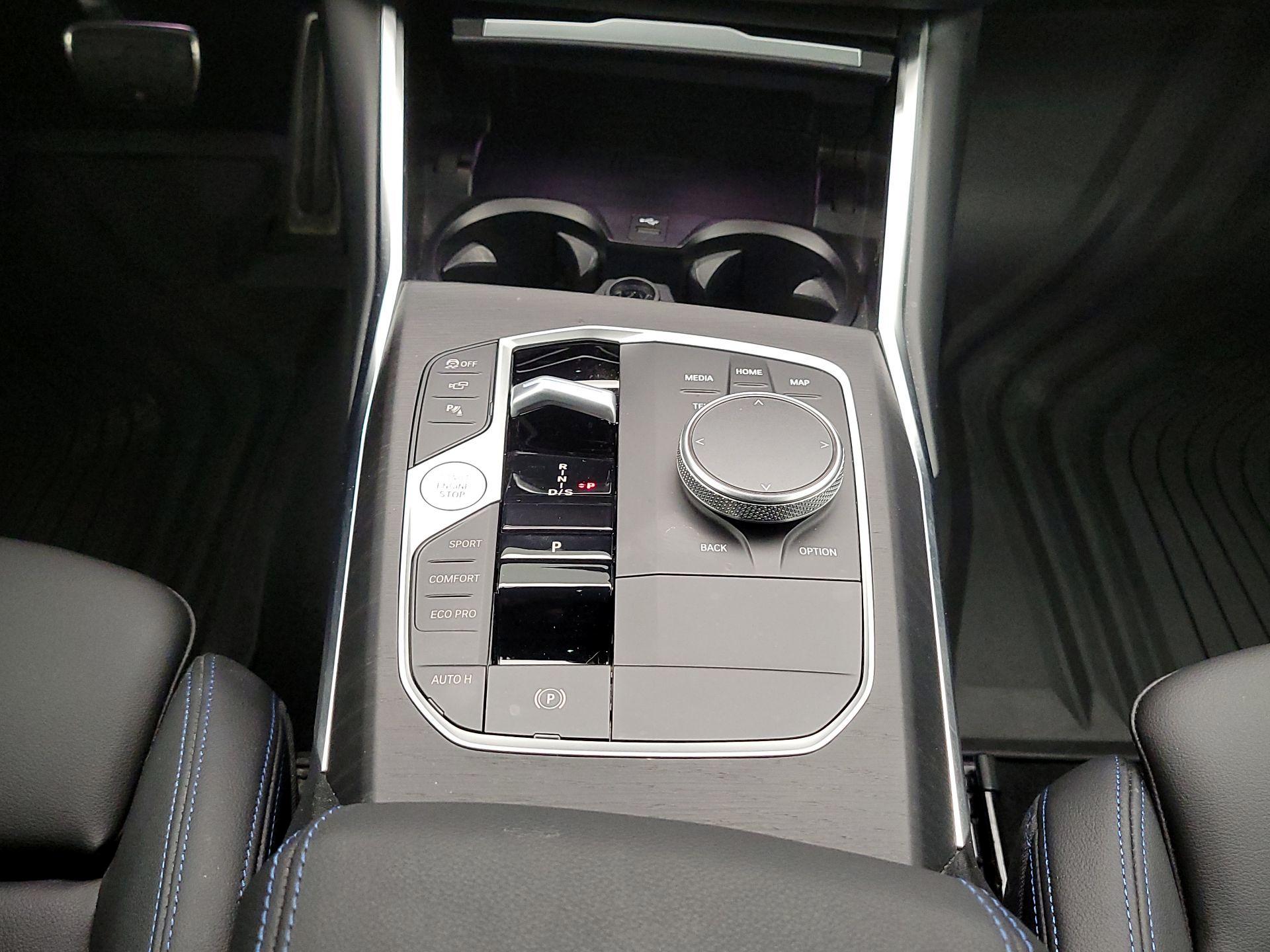 Thumbnail: 2024 BMW 3 Series - 18