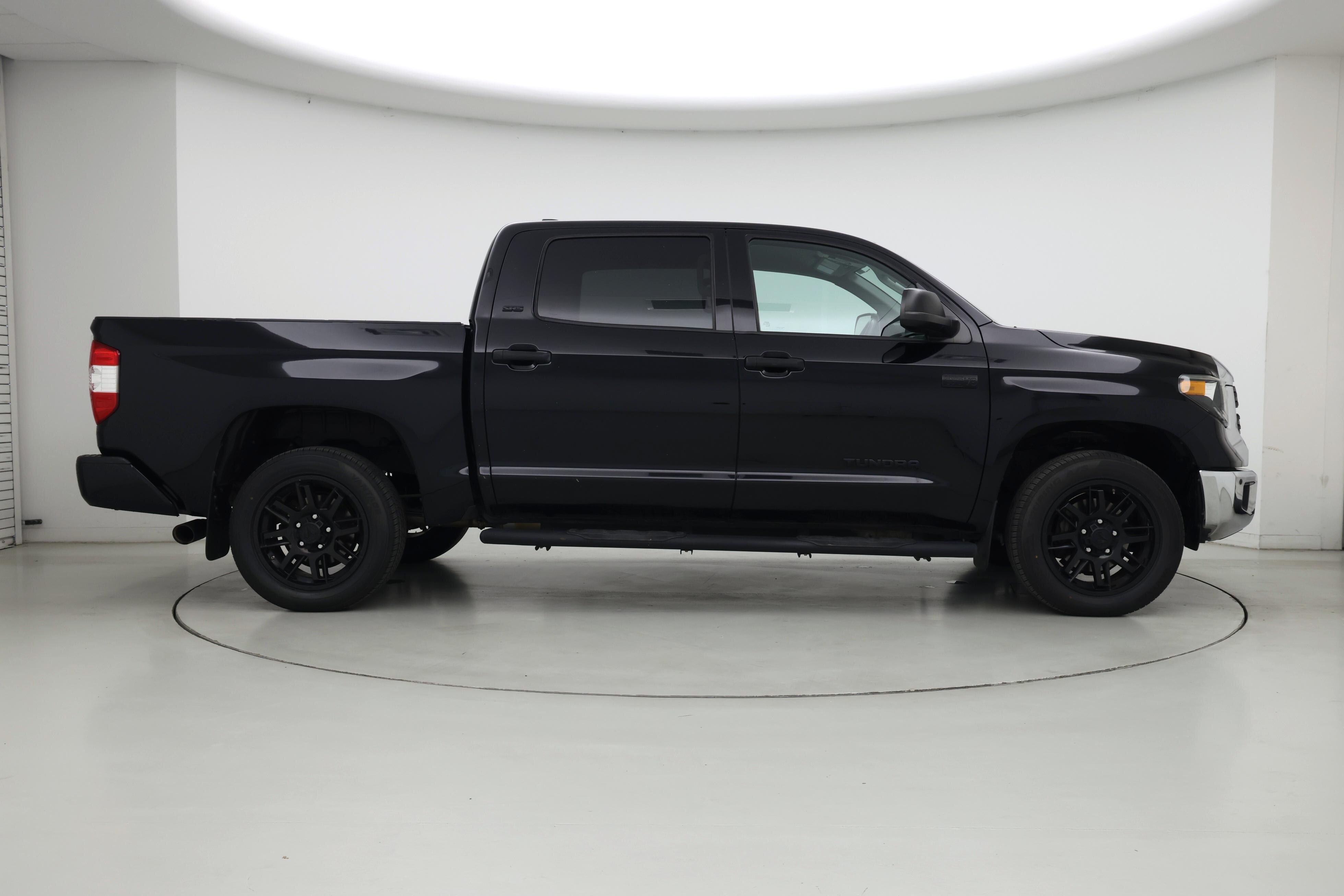 Thumbnail: 2021 Toyota Tundra - 7