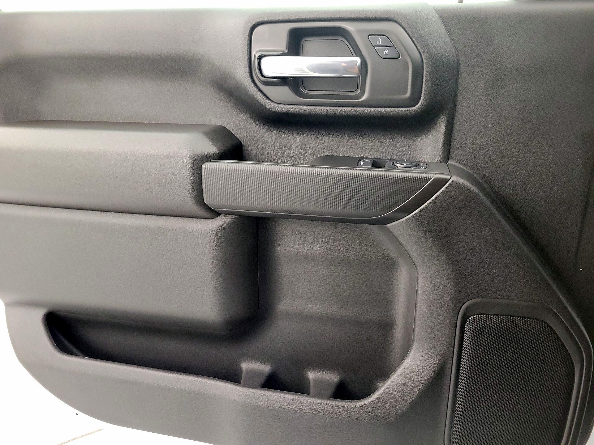 Thumbnail: 2025 Chevrolet Silverado 2500 - 12