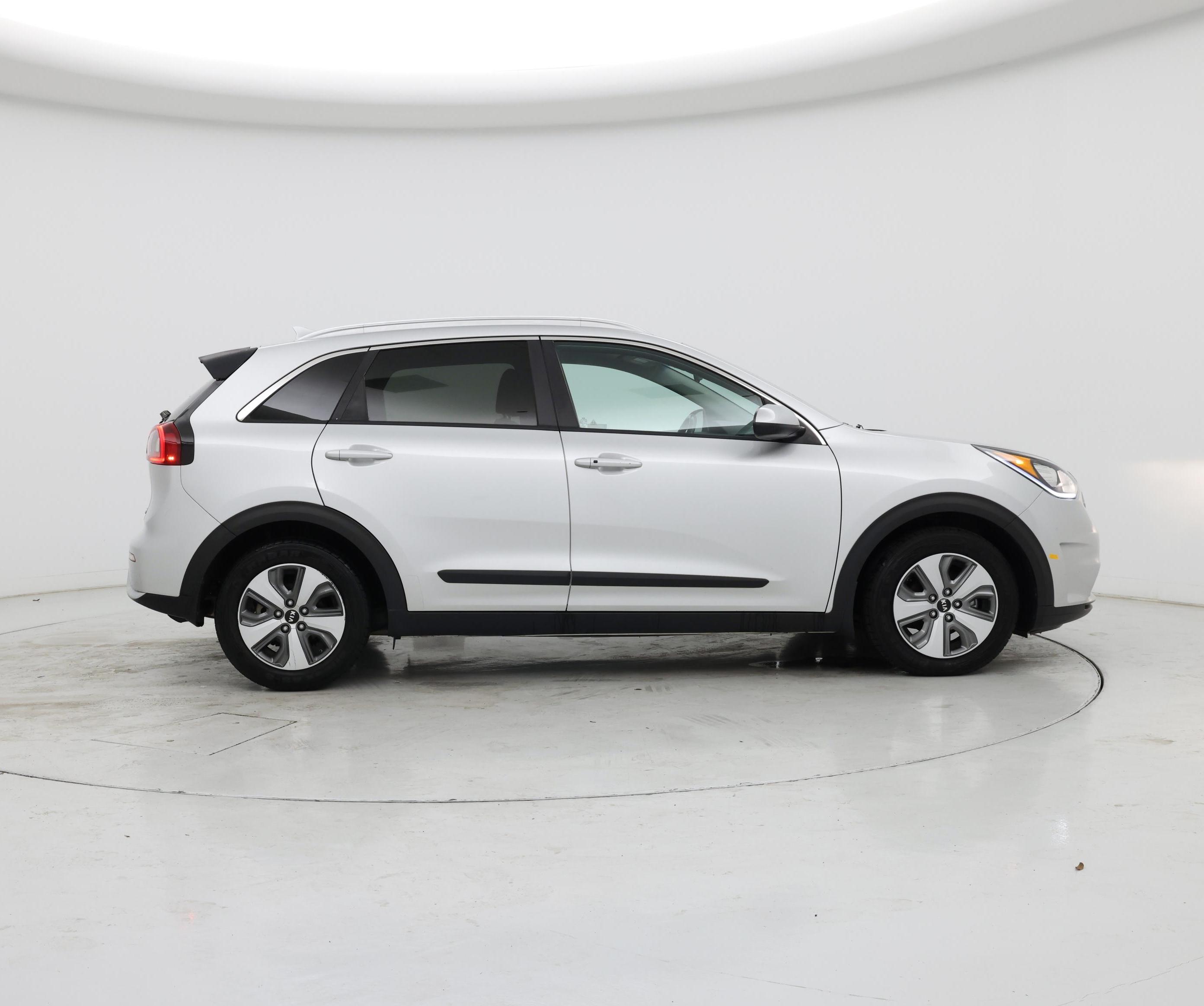Thumbnail: 2019 Kia Niro - 7