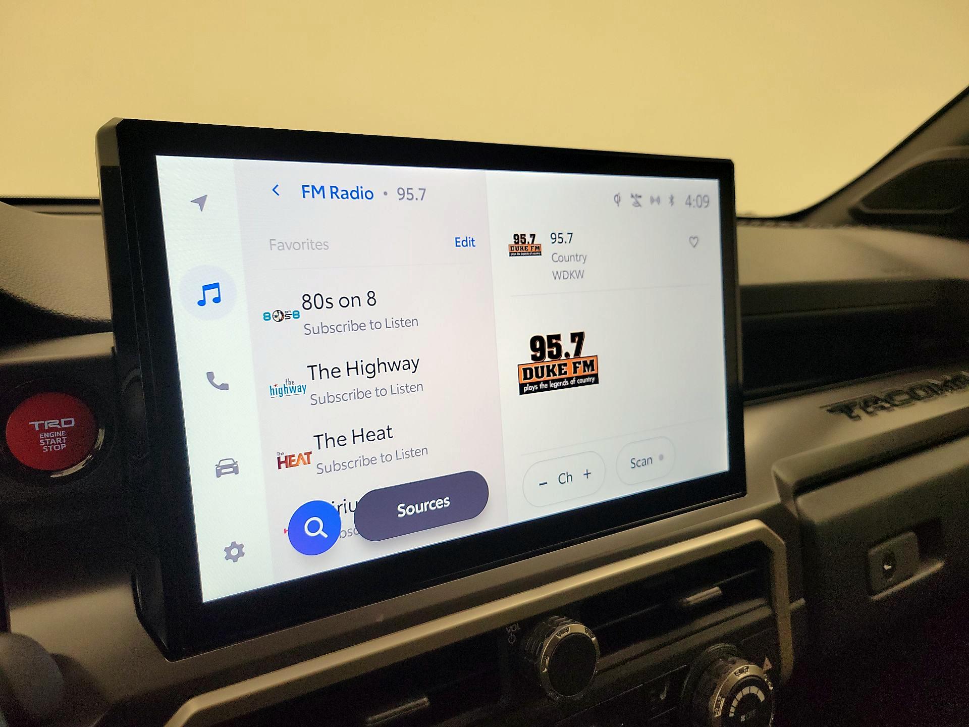 Thumbnail: 2025 Toyota Tacoma - 15