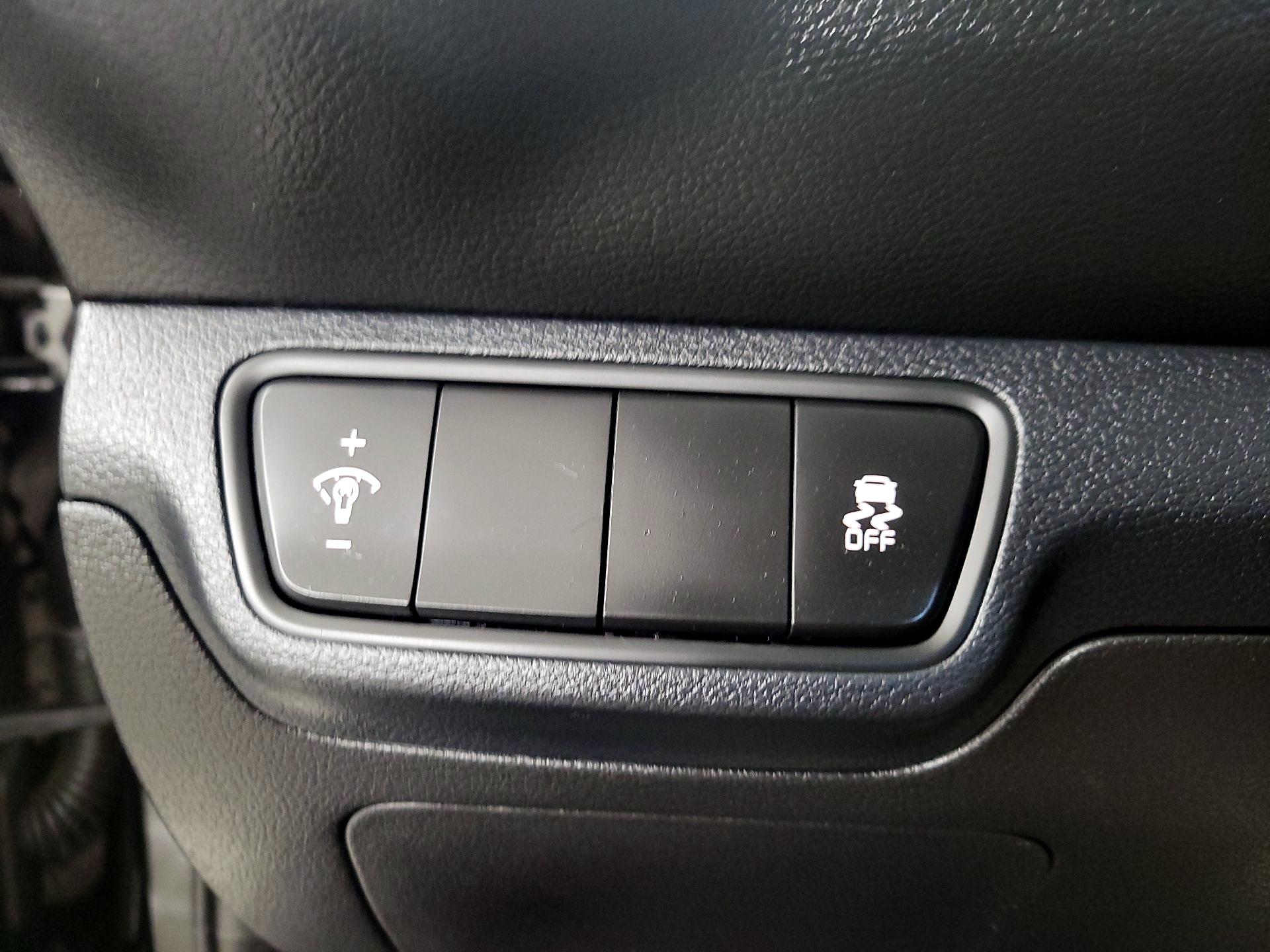 Thumbnail: 2023 Kia Forte - 13