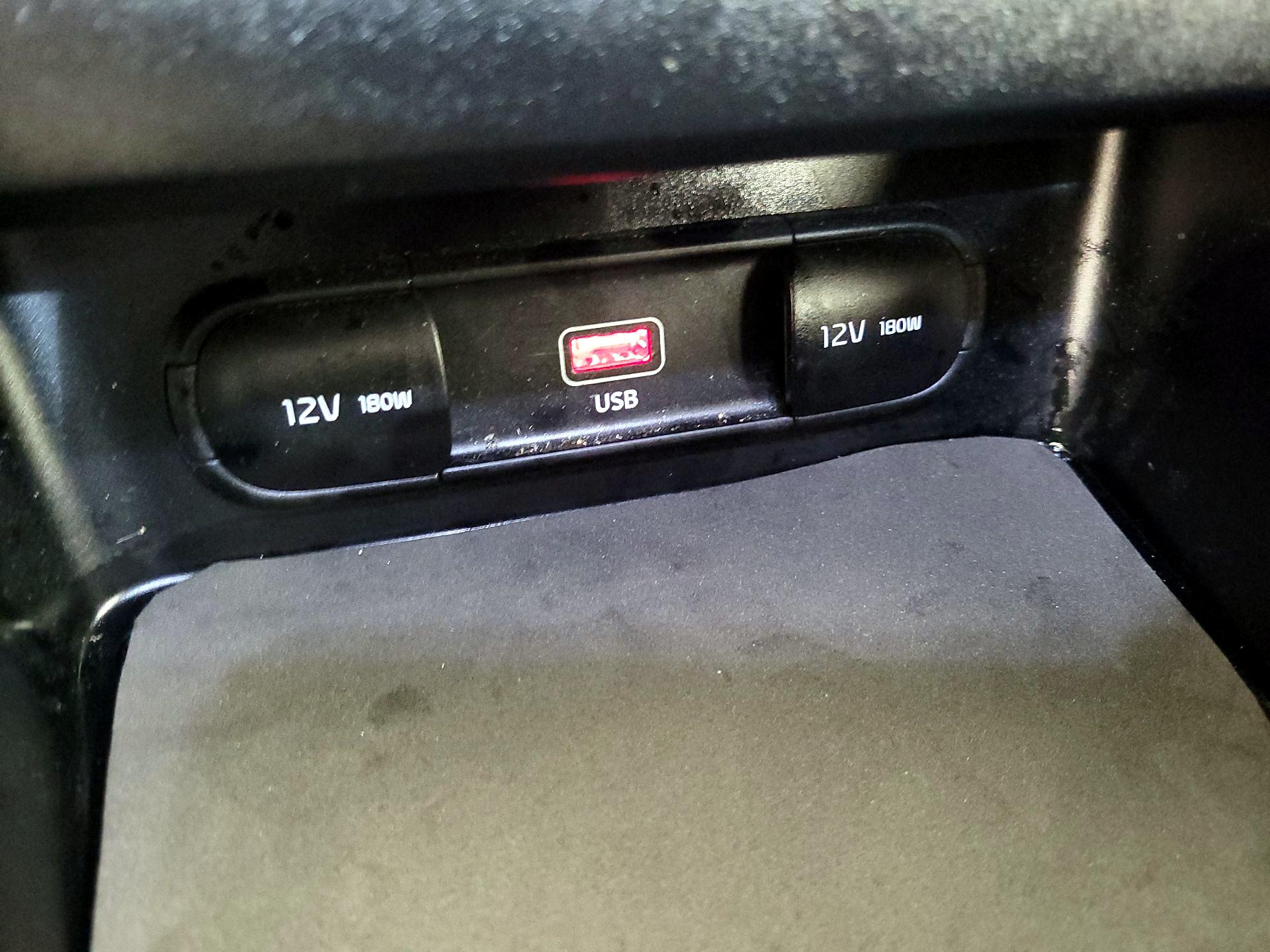 Thumbnail: 2023 Kia Forte - 18