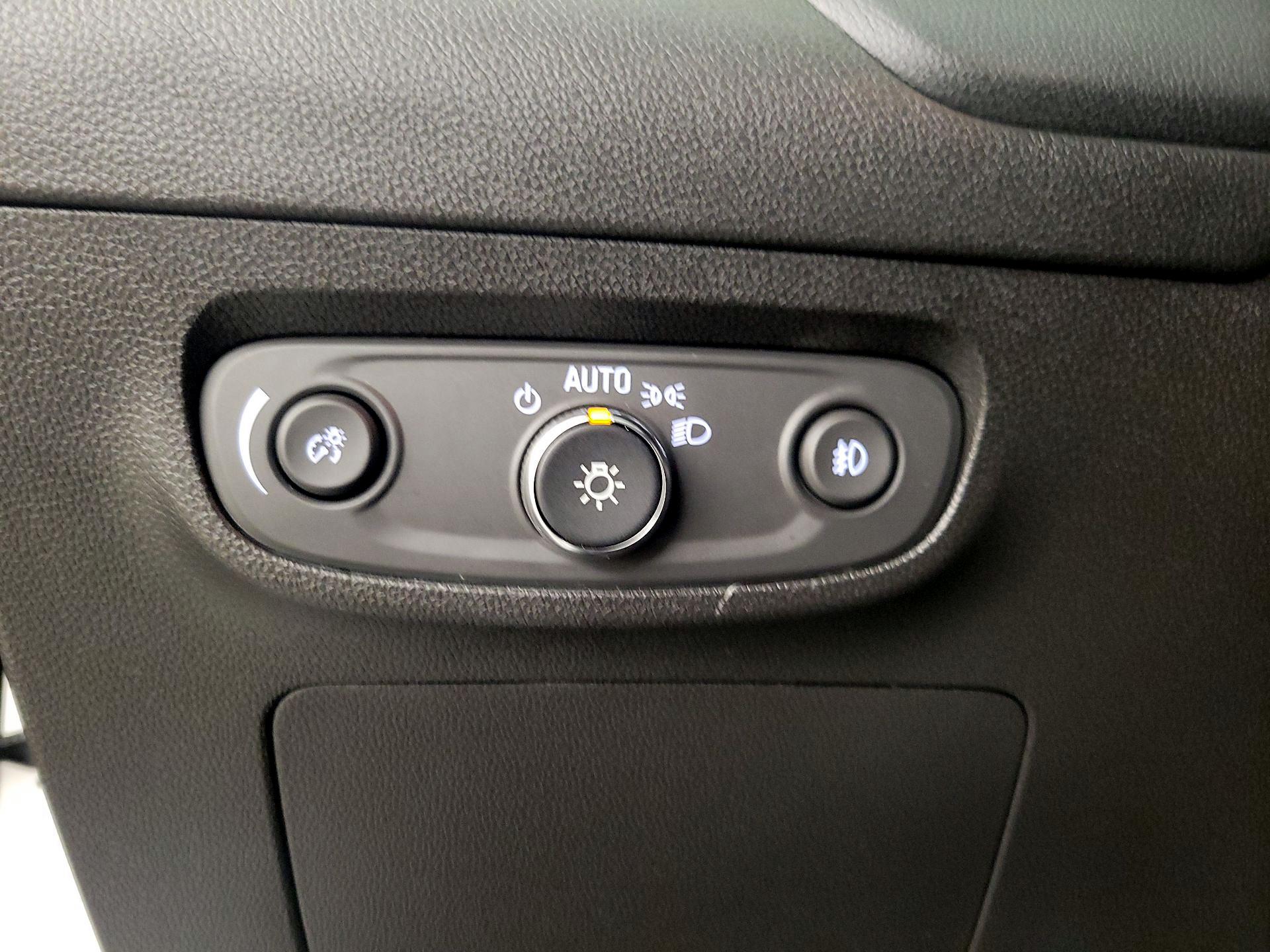 Thumbnail: 2022 Buick Encore GX - 13