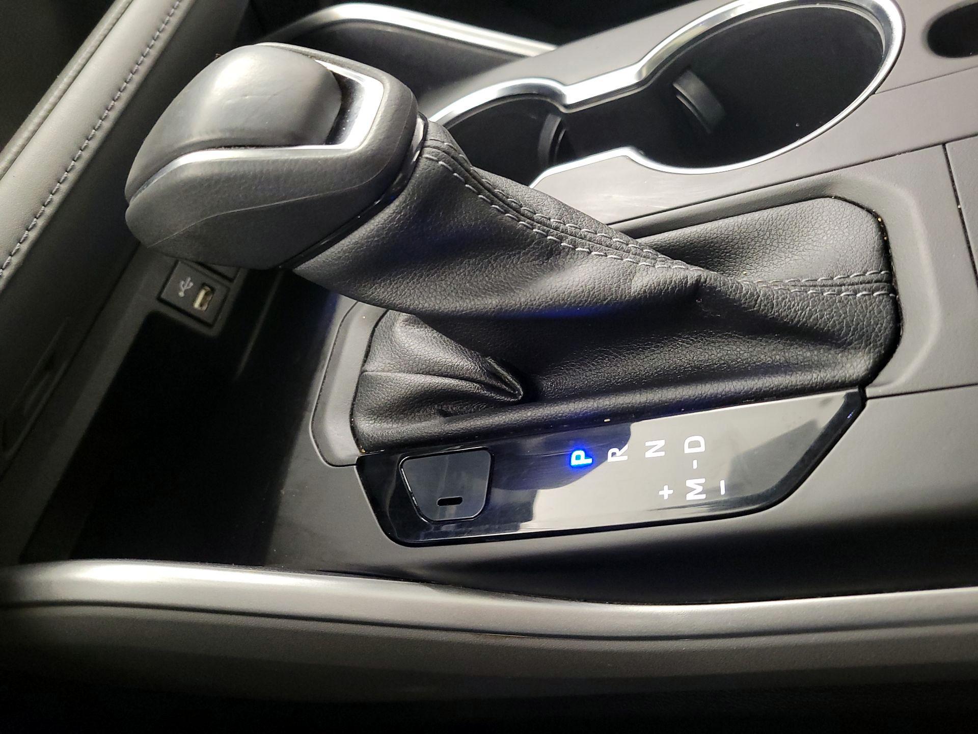 Thumbnail: 2022 Toyota Highlander - 17