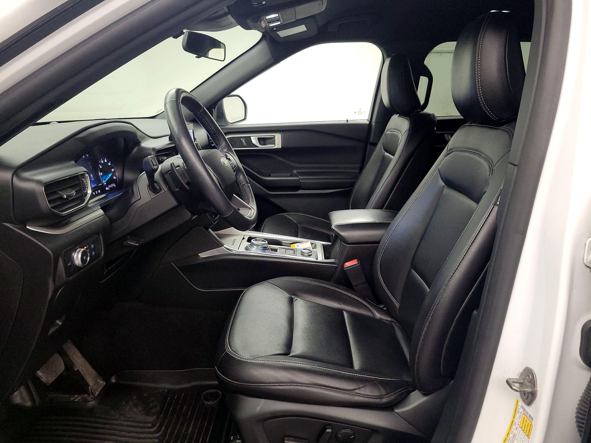 Thumbnail: 2020 Ford Explorer - 11