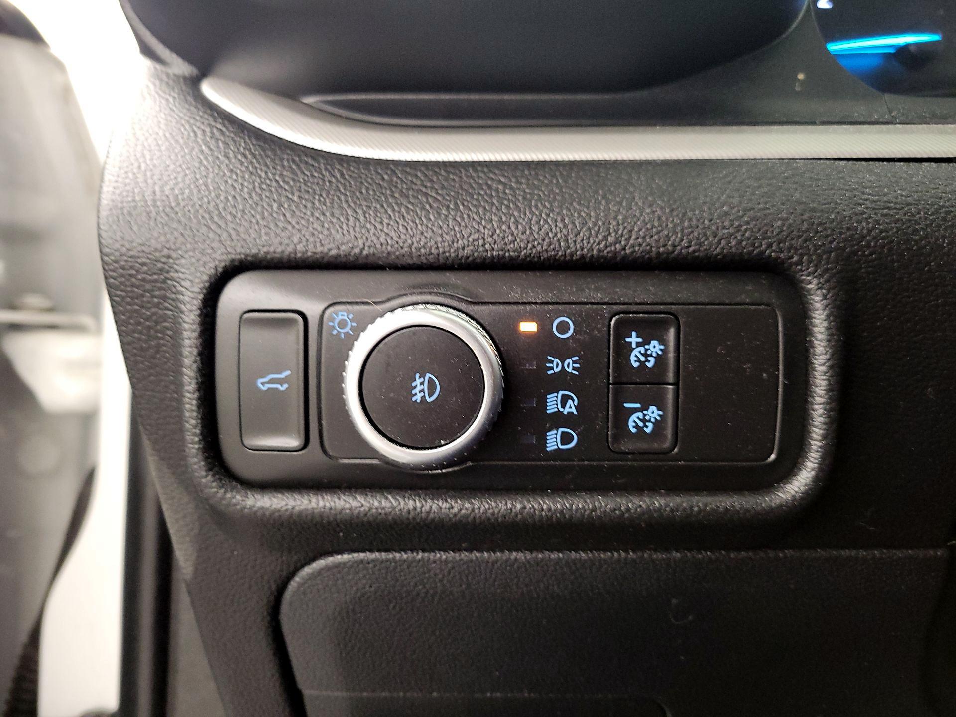 Thumbnail: 2020 Ford Explorer - 13