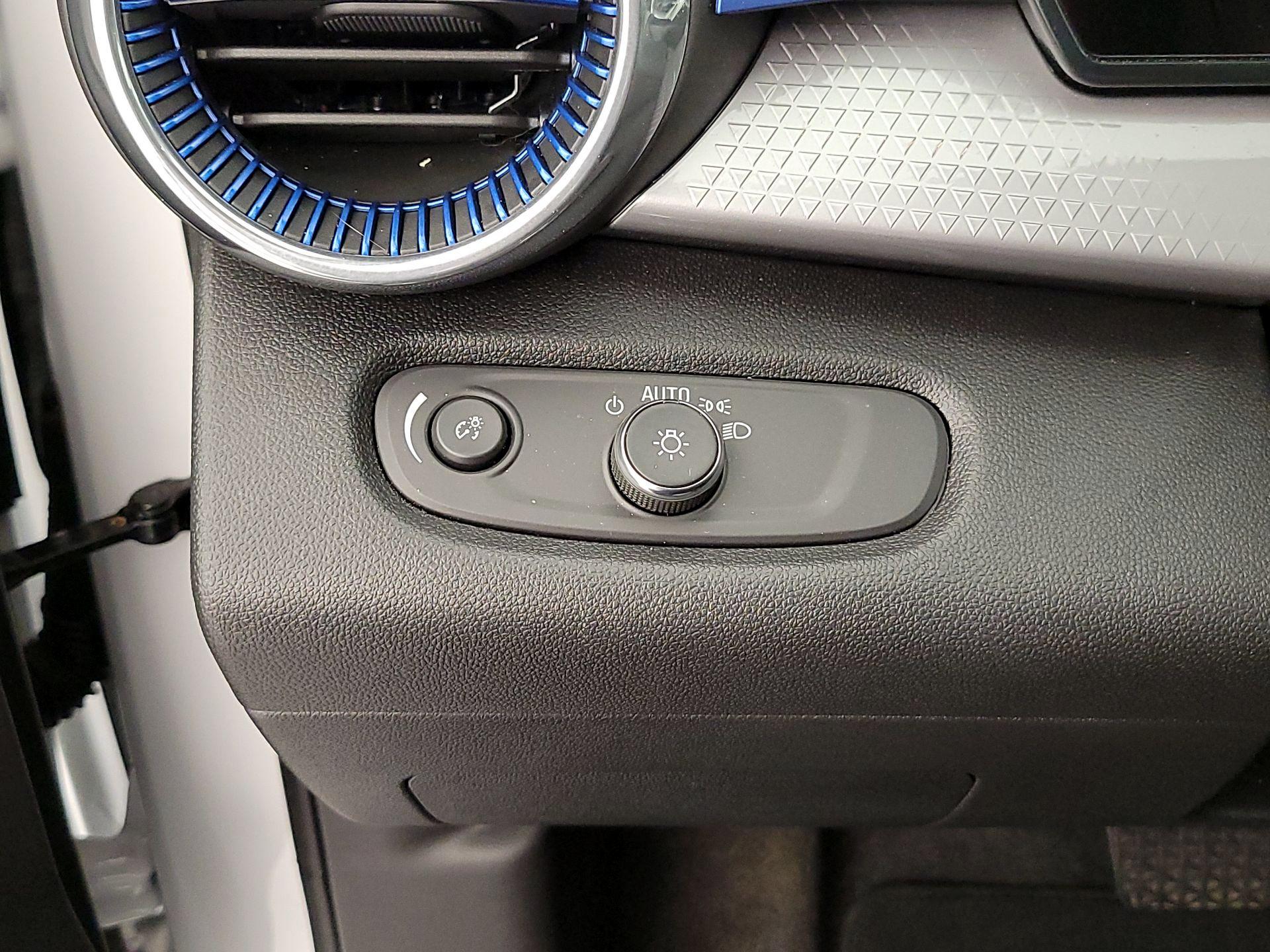 Thumbnail: 2025 Chevrolet Trax - 13