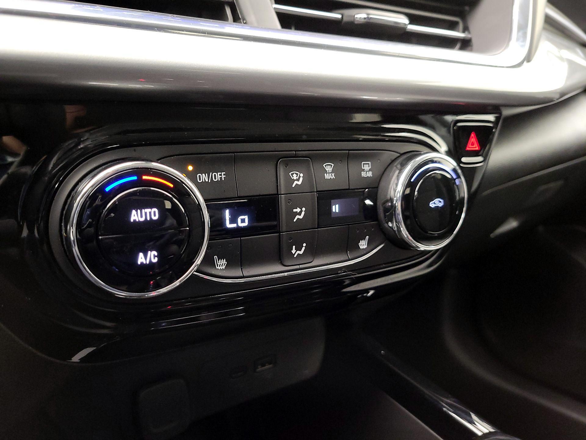 Thumbnail: 2025 Chevrolet Trax - 16