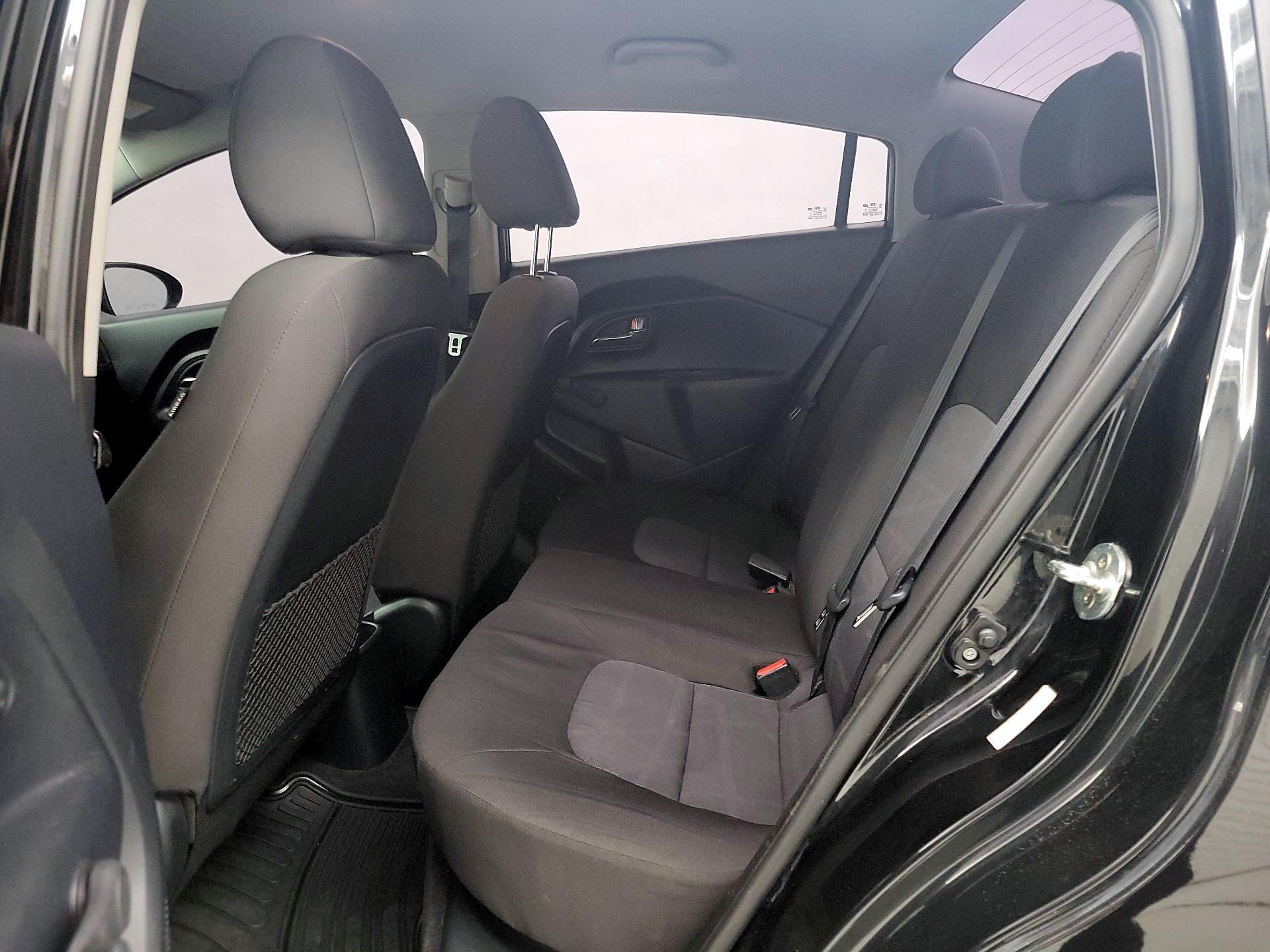 Thumbnail: 2017 Kia Rio - 18