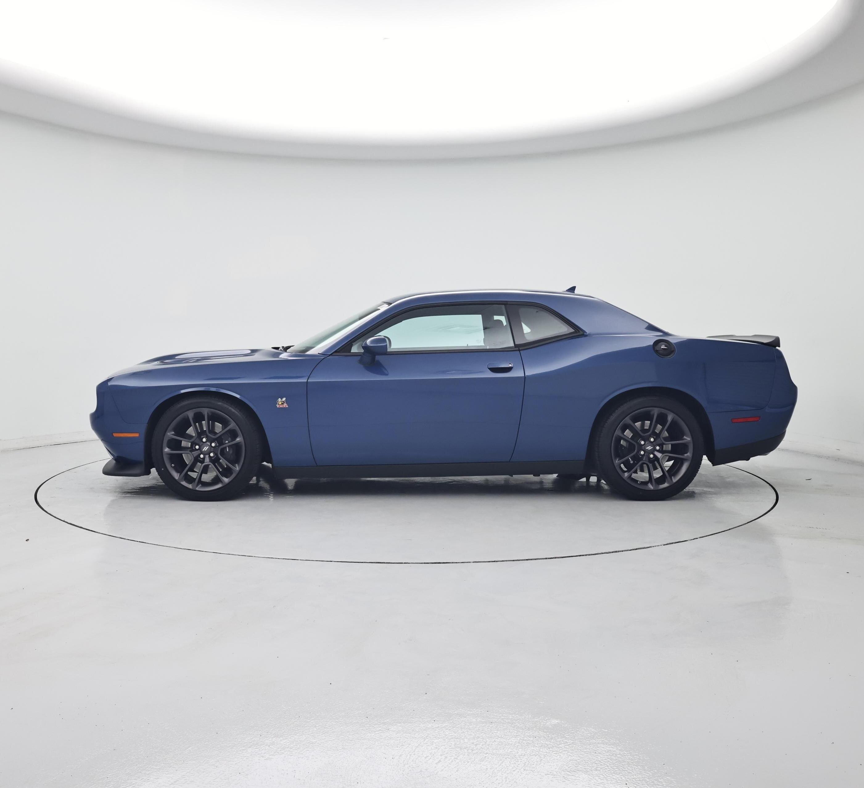 Thumbnail: 2022 Dodge Challenger - 3