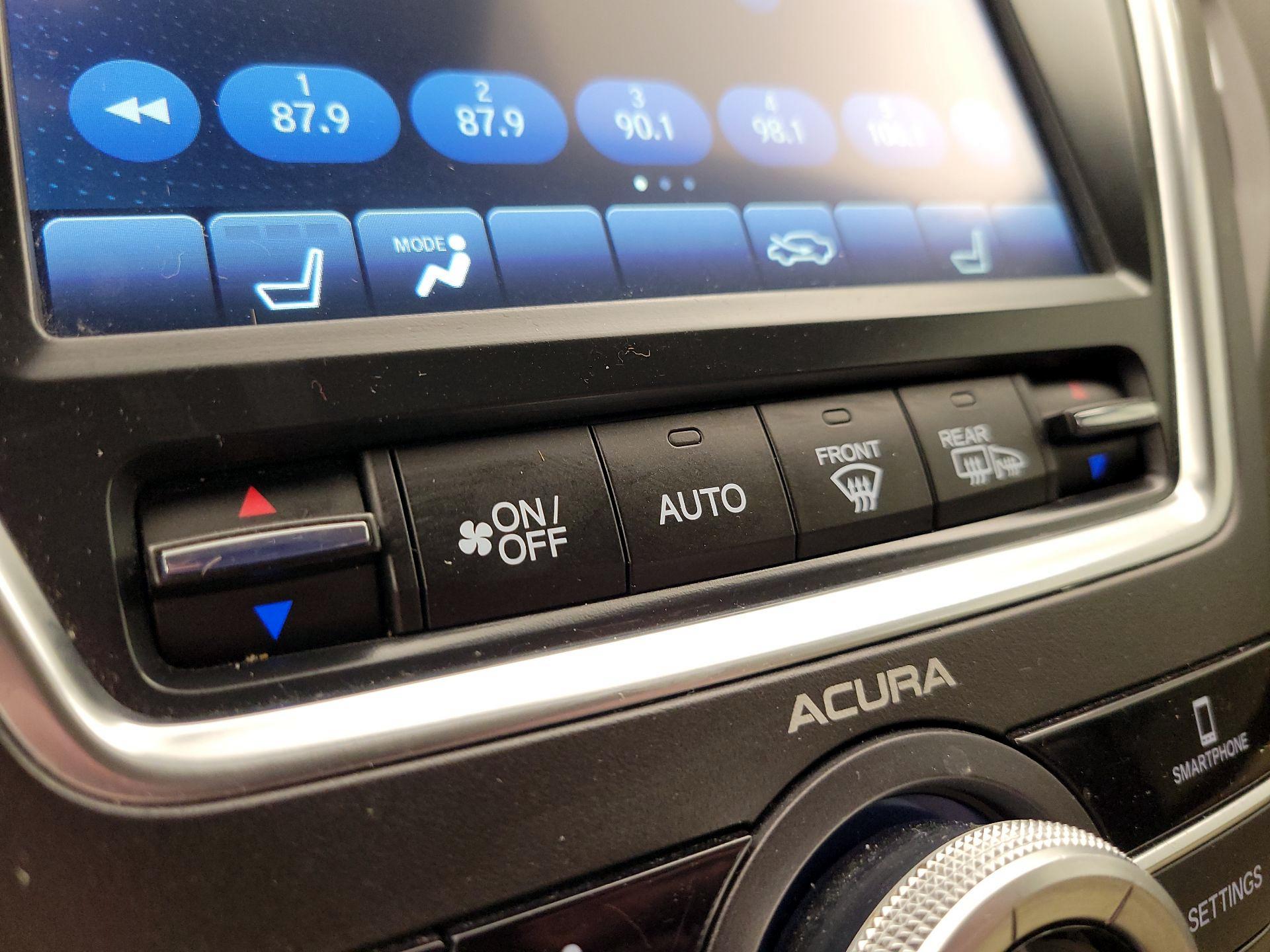 Thumbnail: 2020 Acura MDX - 16