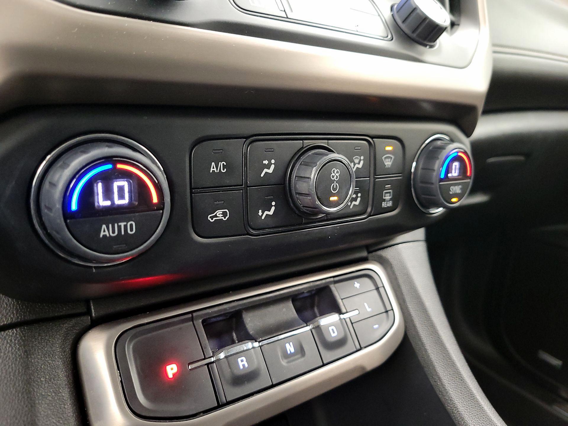 Thumbnail: 2023 GMC Acadia - 16