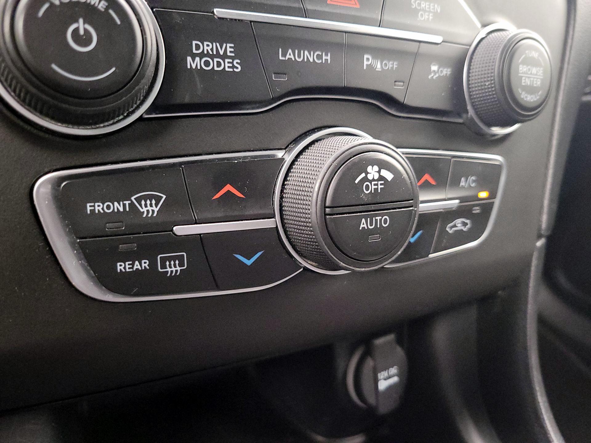 Thumbnail: 2022 Dodge Charger - 16