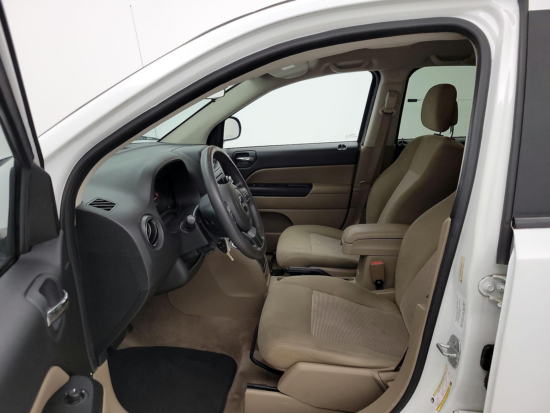 Thumbnail: 2014 Jeep Compass - 11