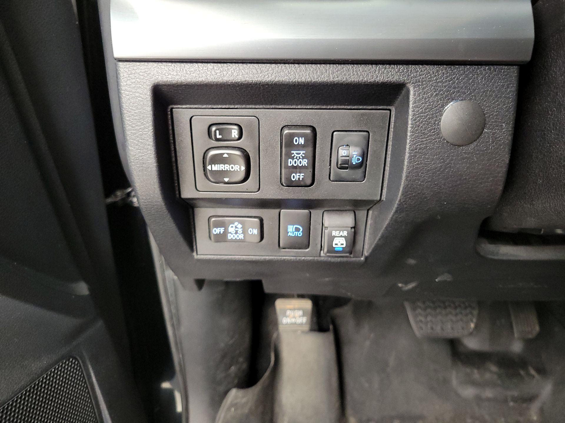 Thumbnail: 2020 Toyota Tundra - 13