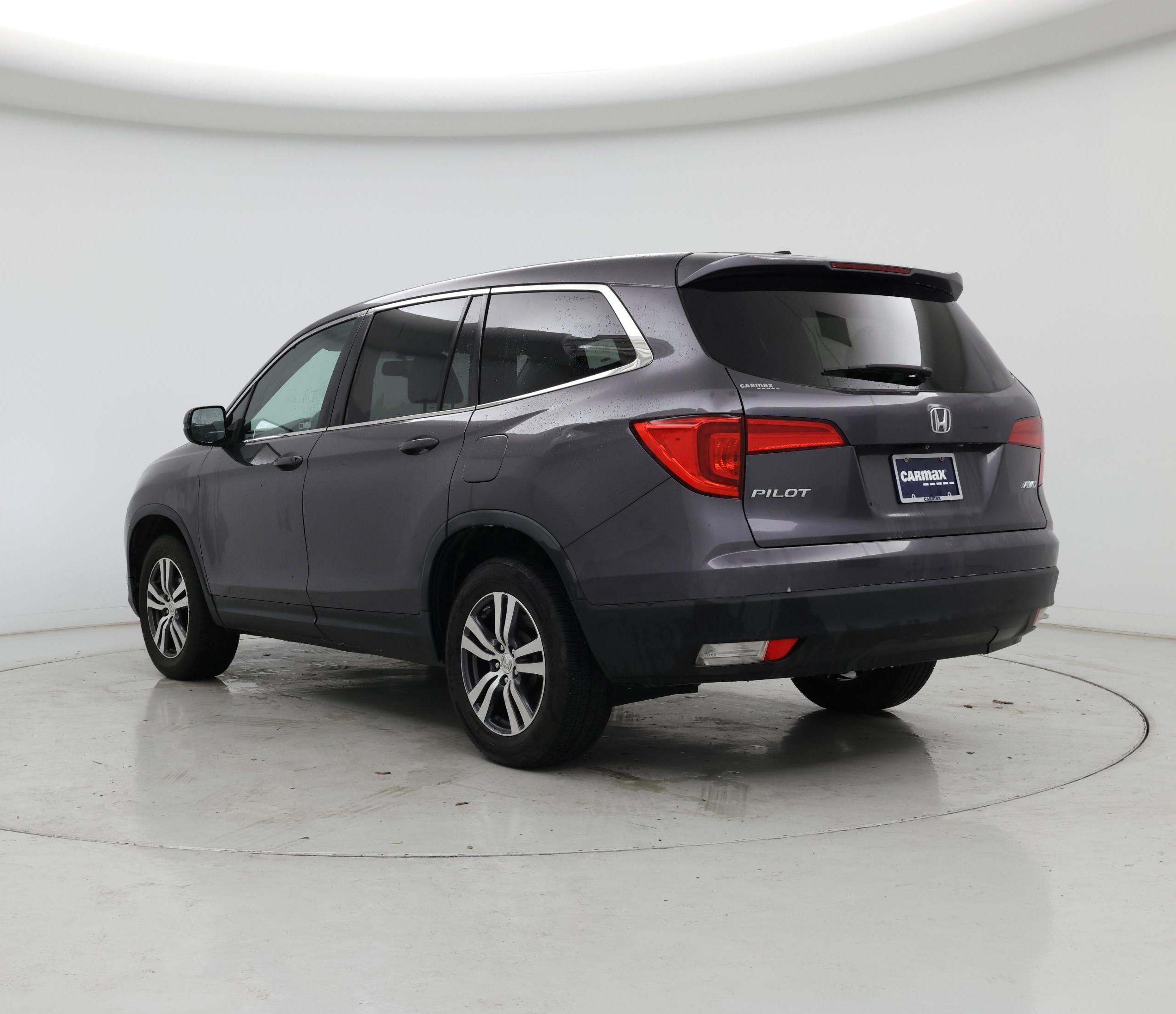 Thumbnail: 2017 Honda Pilot - 2