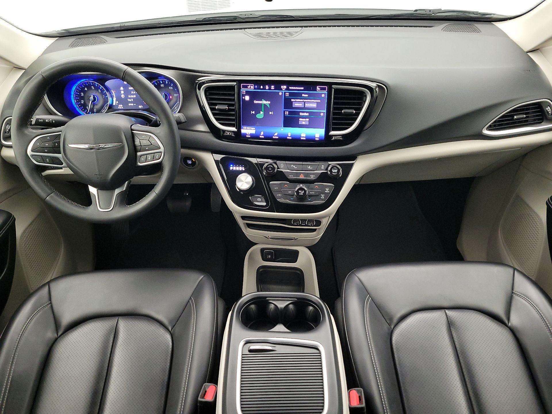 Thumbnail: 2023 Chrysler Pacifica - 9